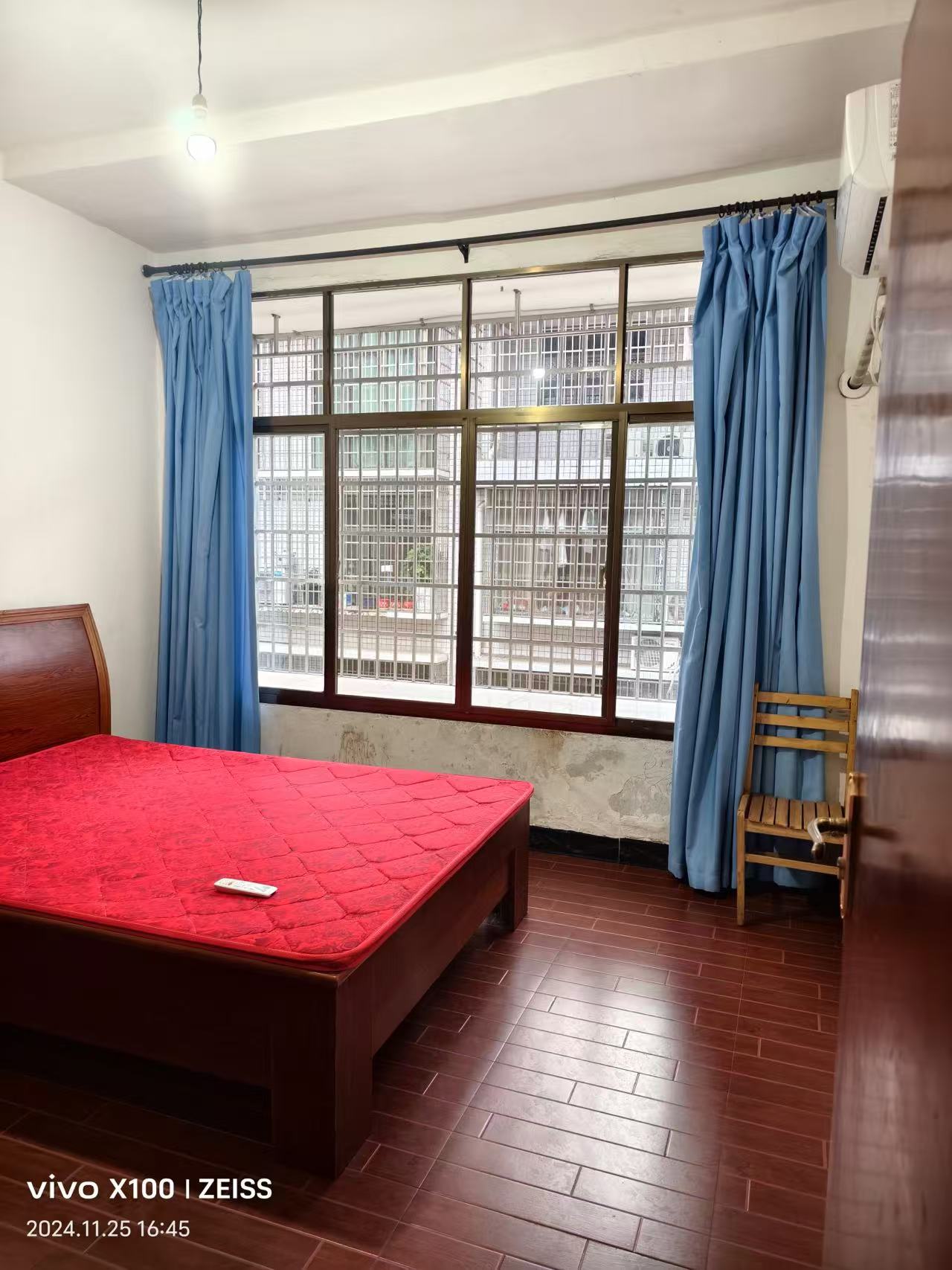 罗家小区西区 3室2厅2卫 800.0元/月 罗家小区西区 3室2厅2卫 800.0元/月室内图