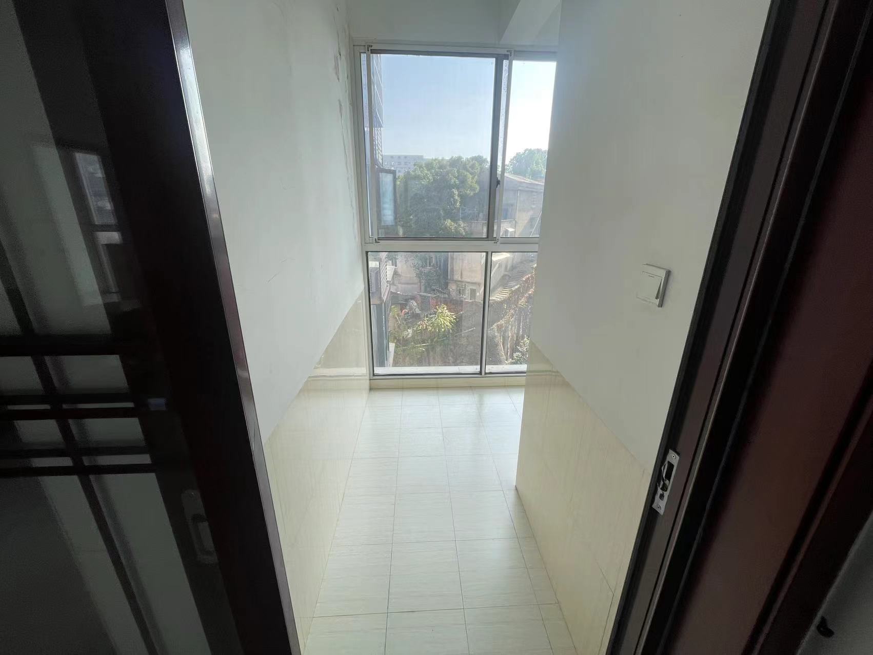 香草园二期春晓 3室2厅1卫 1900.0元/月 香草园二期春晓 3室2厅1卫 1900.0元/月室内图