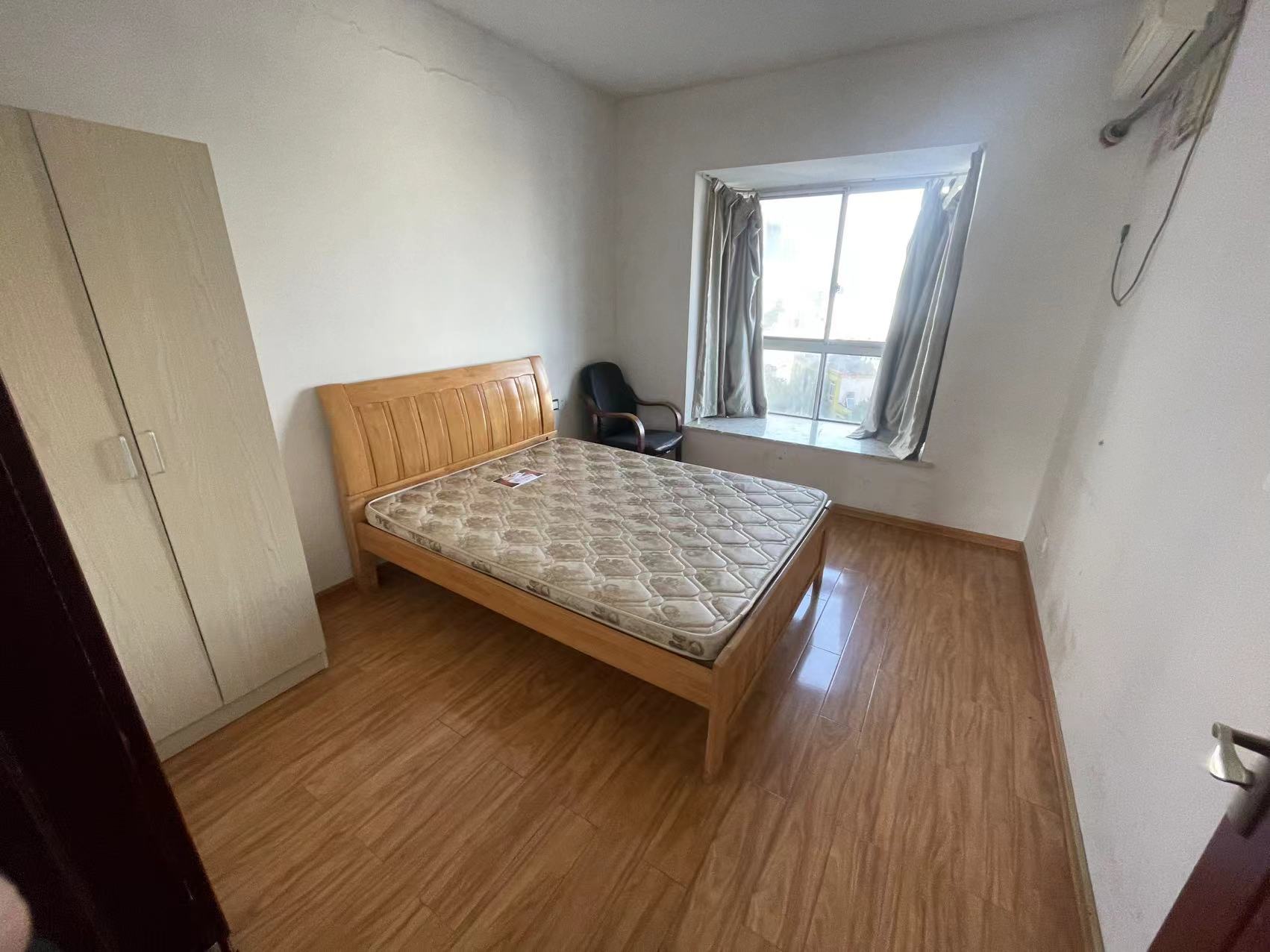 香草园二期春晓 3室2厅1卫 1900.0元/月 香草园二期春晓 3室2厅1卫 1900.0元/月室内图