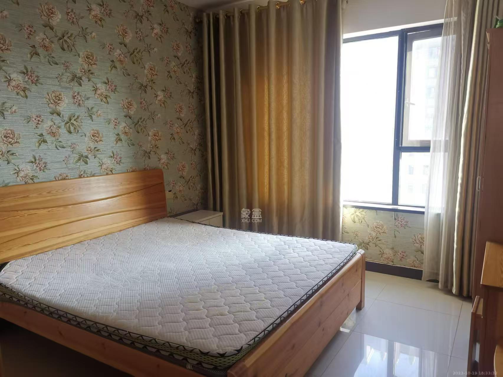三一街区  3室2厅1卫   1500.00元/月户型图