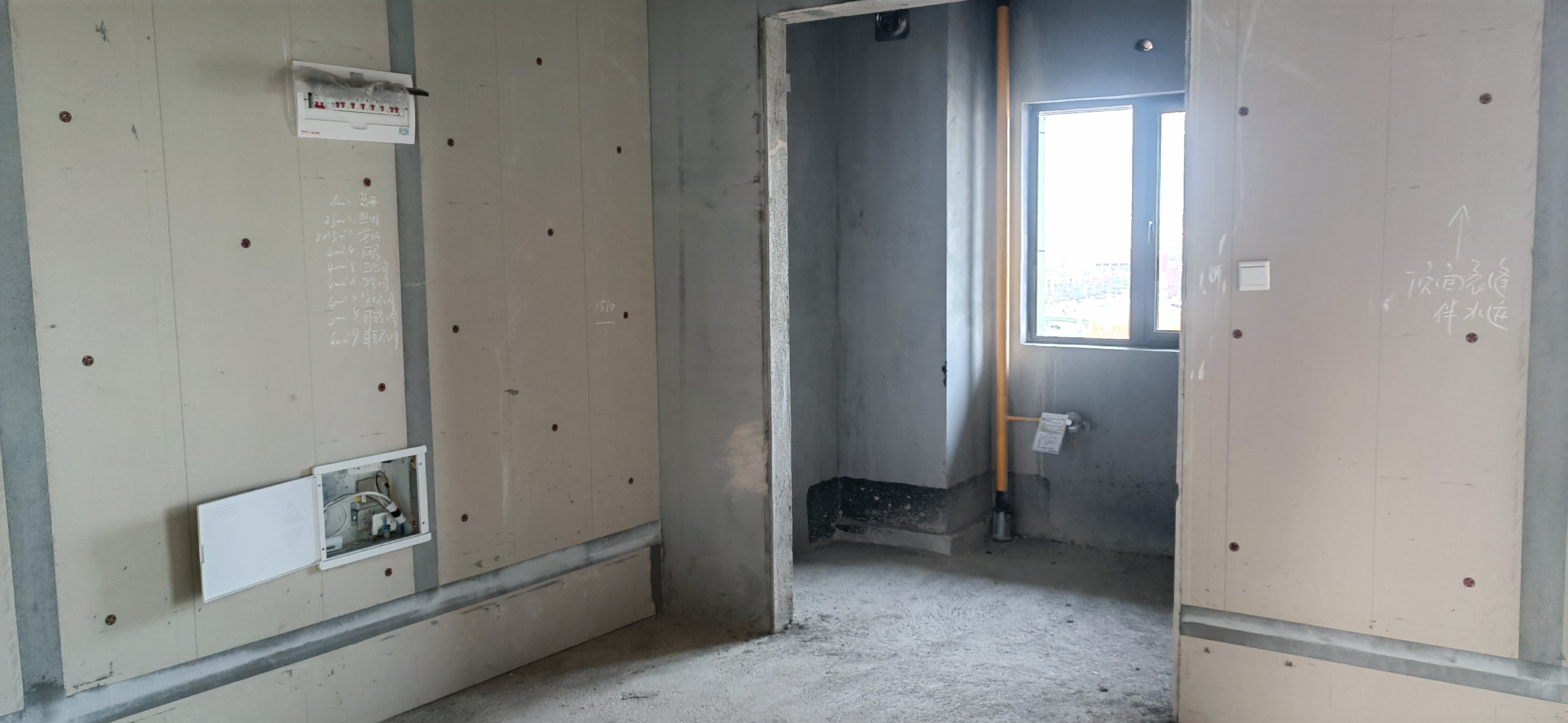 阳光城尚东湾悦江府 4室2厅2卫 1000.0元/月 阳光城尚东湾悦江府 4室2厅2卫 1000.0元/月室内图