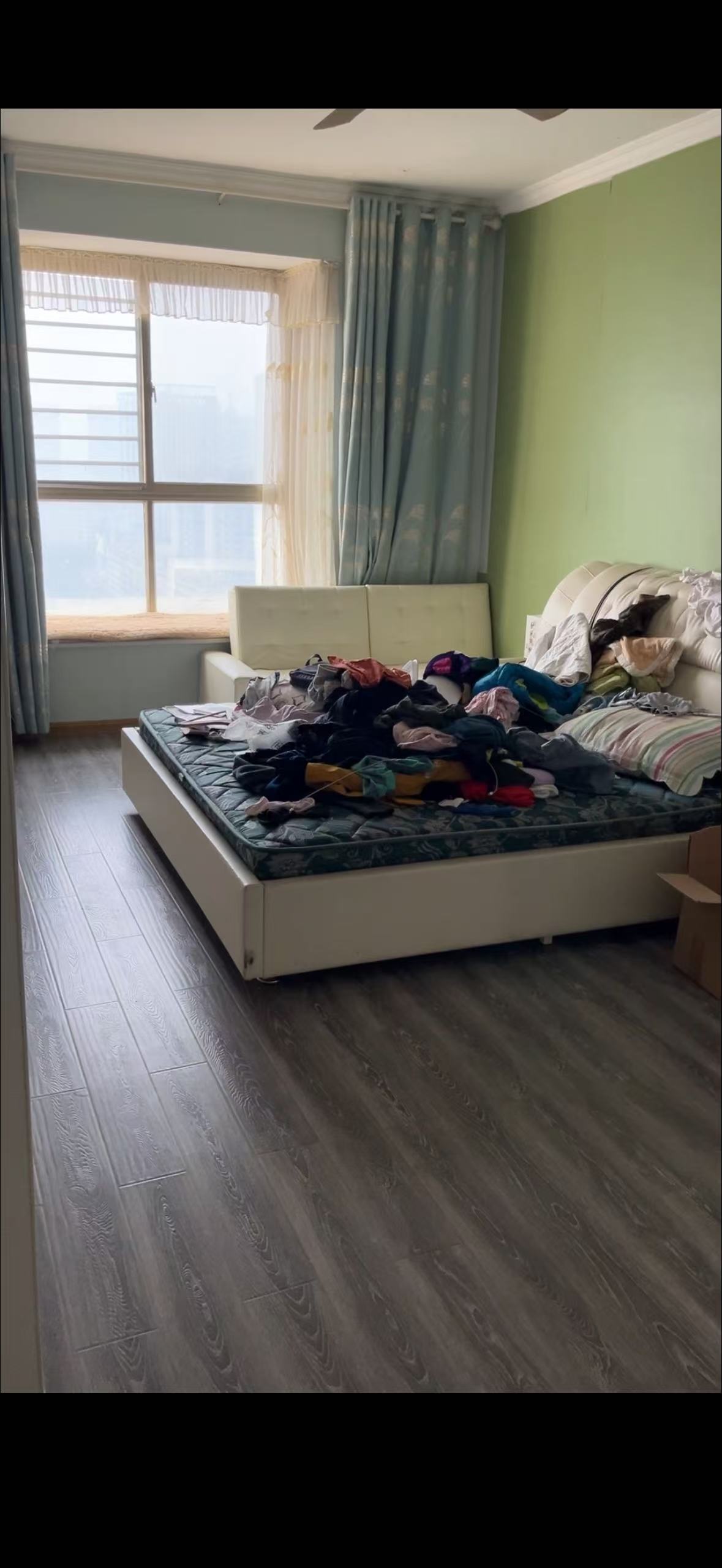 南风苑  1室2厅2卫    90.0万室内图