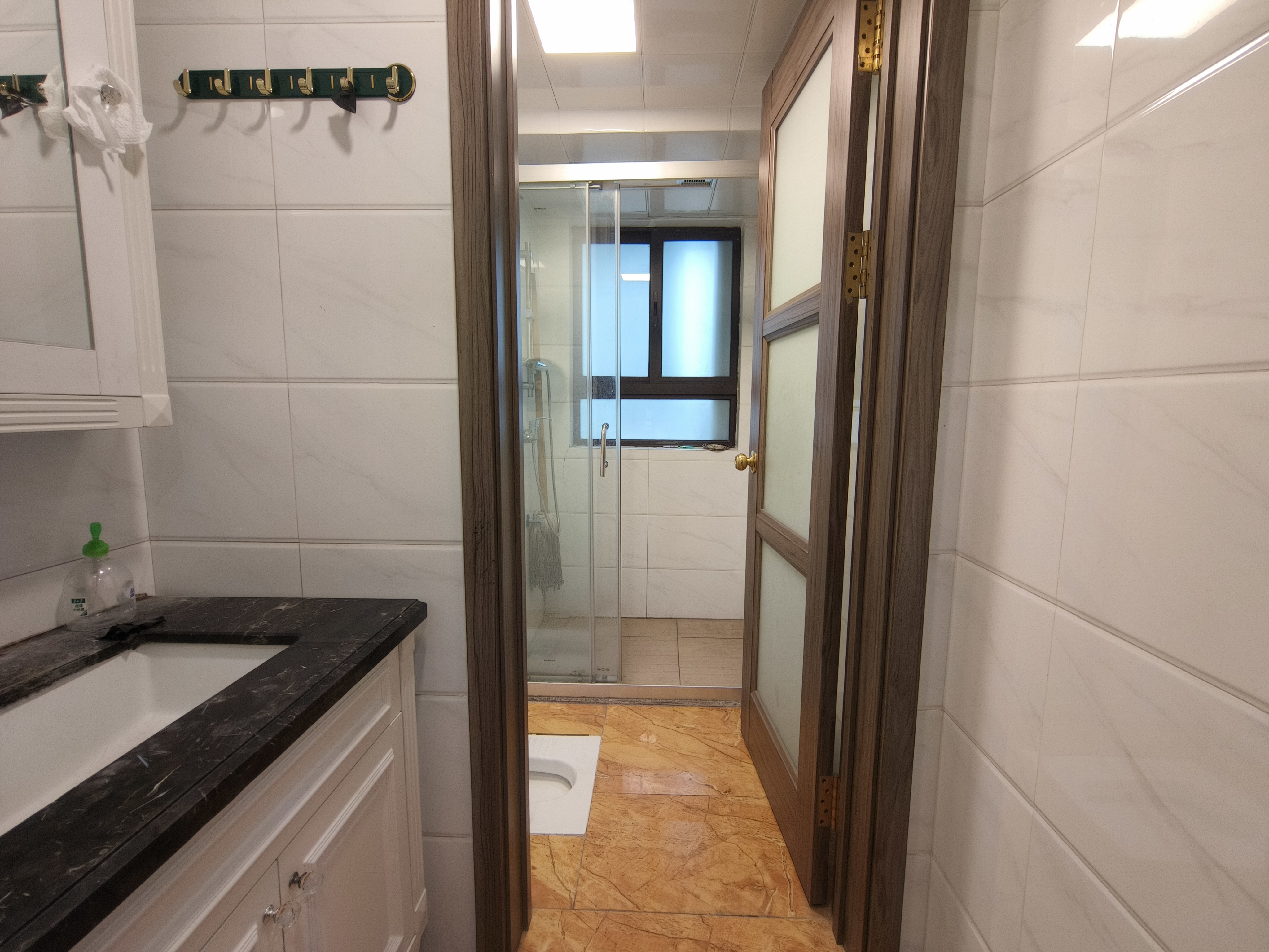 碧桂园 4室2厅2卫 1800.0元/月 碧桂园 4室2厅2卫 1800.0元/月室内图