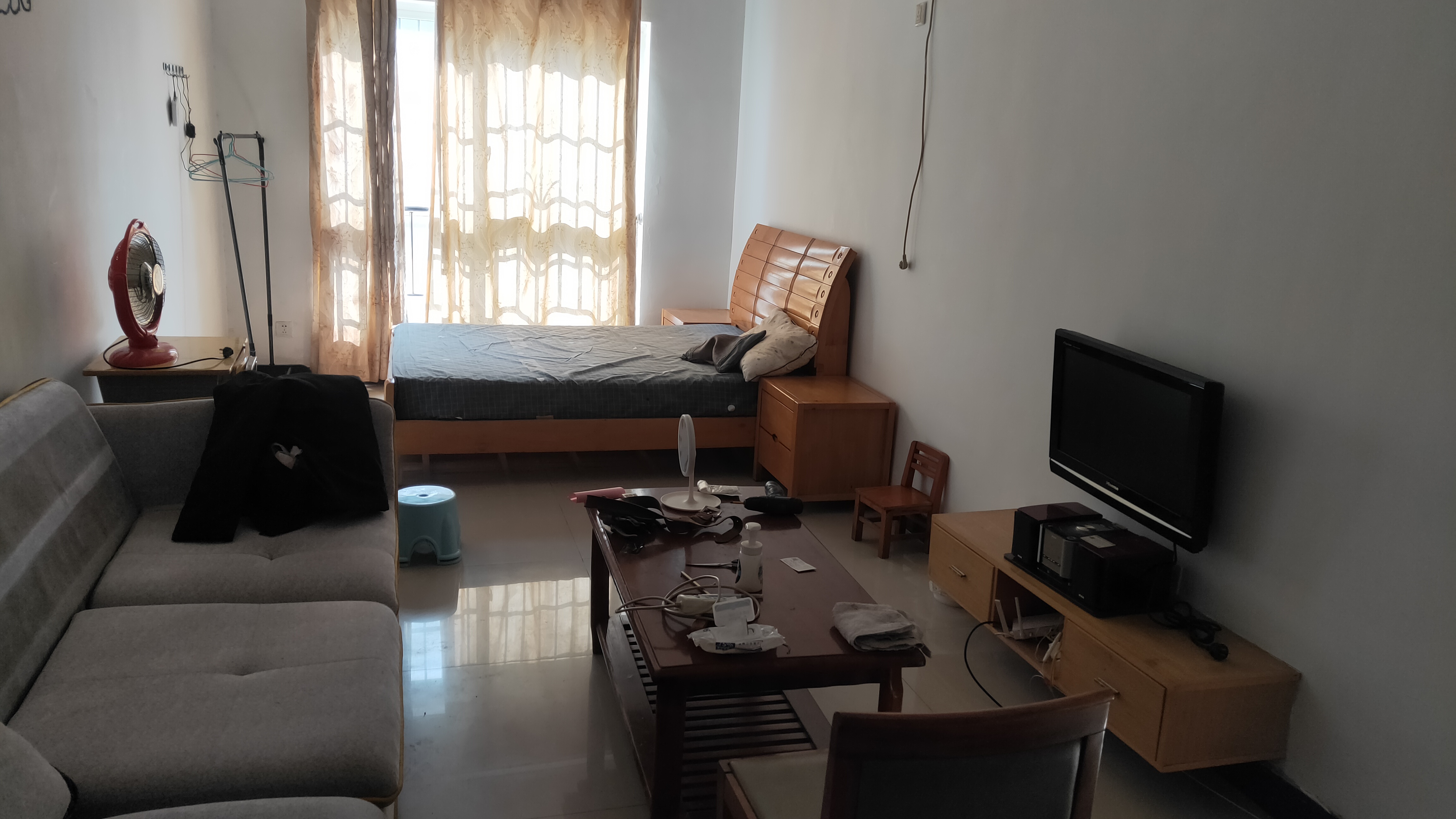 伍家岭生活广场 1室1厅1卫 1500.00元/月 伍家岭生活广场 1室1厅1卫 1500.00元/月室内图