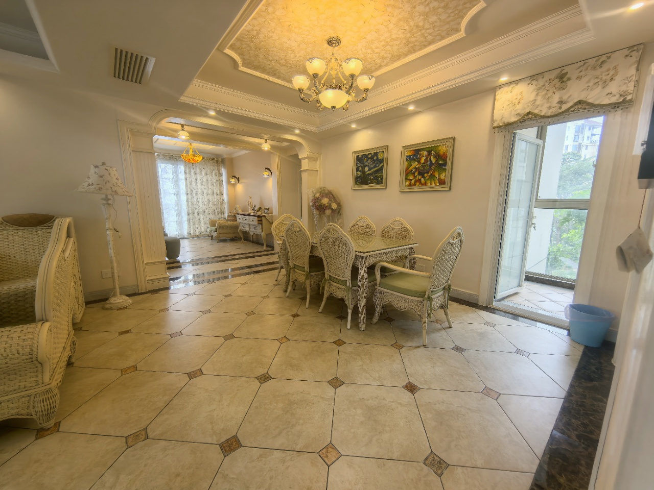 紫园A区  4室2厅2卫    380.0万 紫园A区  4室2厅2卫    380.0万室内图