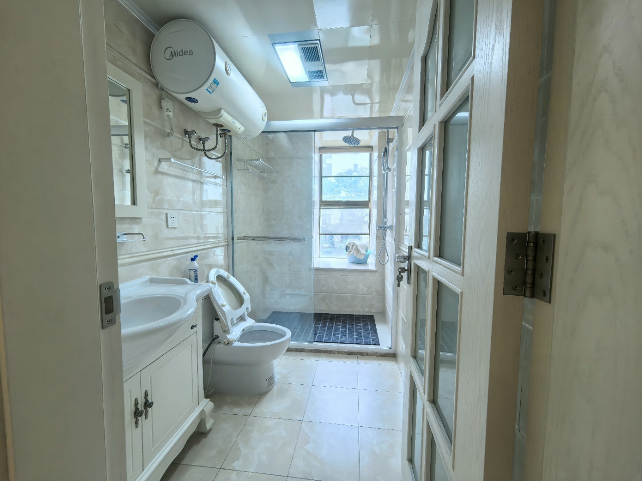 紫园A区  4室2厅2卫    380.0万 紫园A区  4室2厅2卫    380.0万室内图