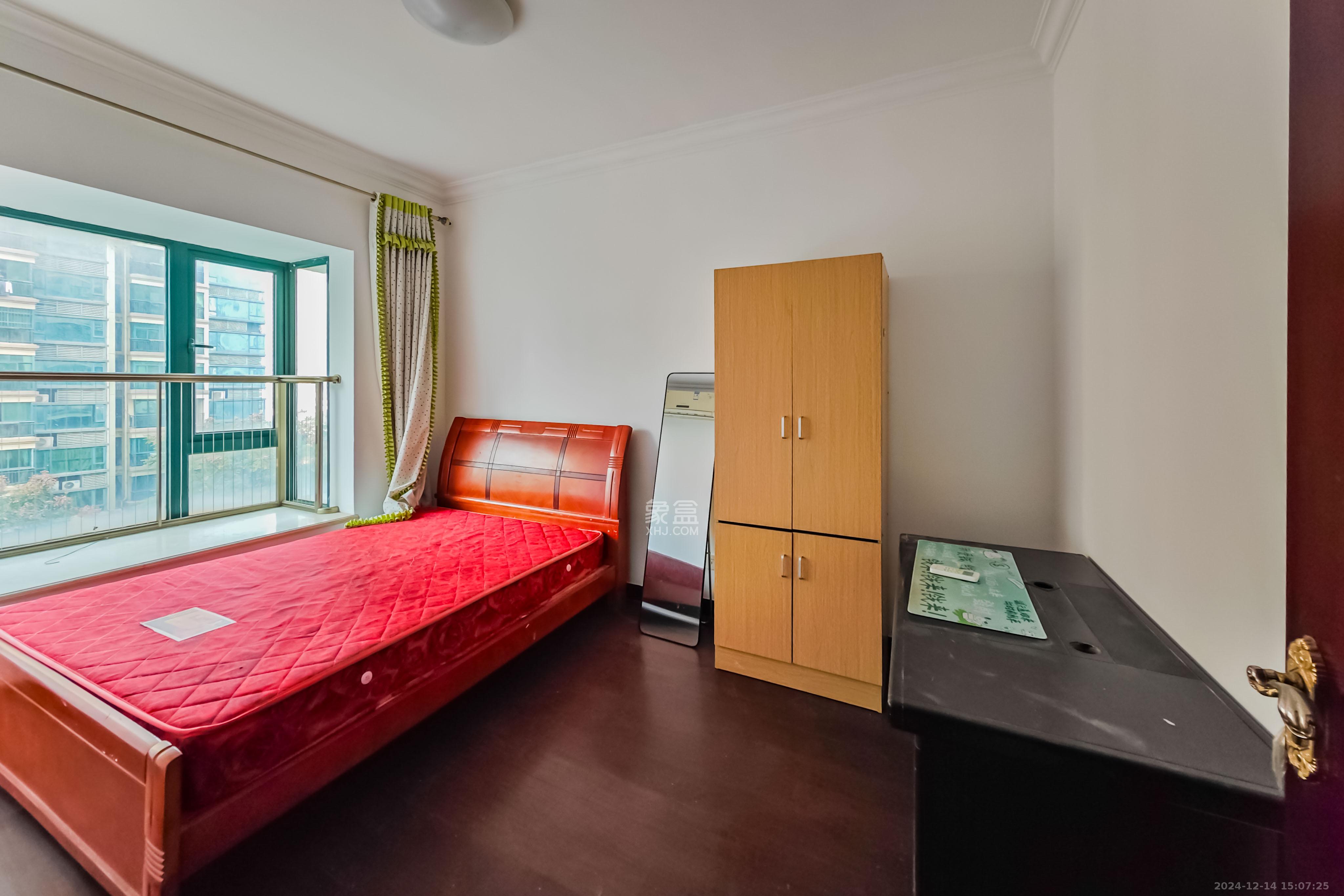 恒大绿洲 3室2厅2卫 2600.0元/月 恒大绿洲 3室2厅2卫 2600.0元/月室内图