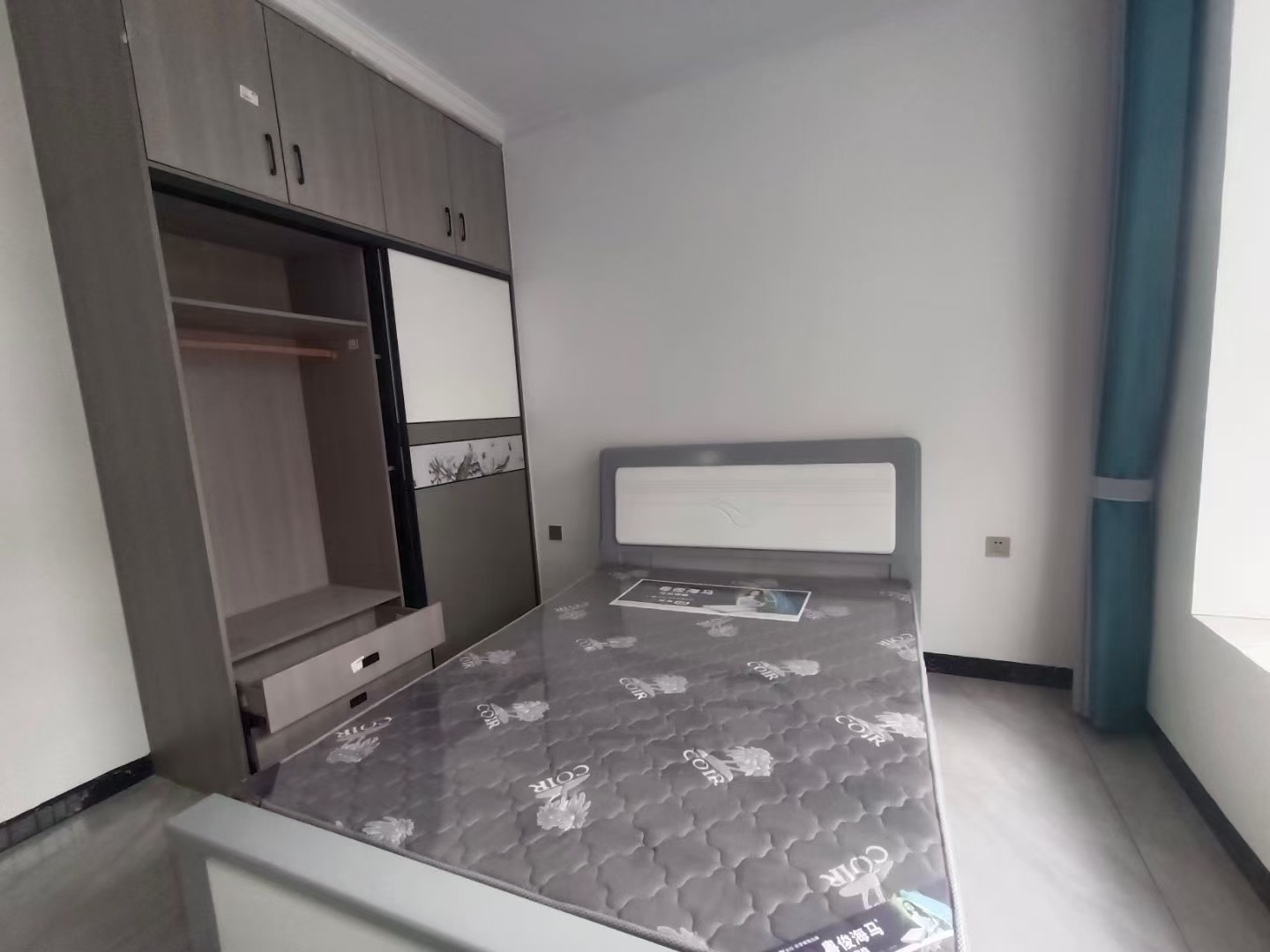 杉树山小区(安置)  3室1厅1卫    900.0元/月室内图