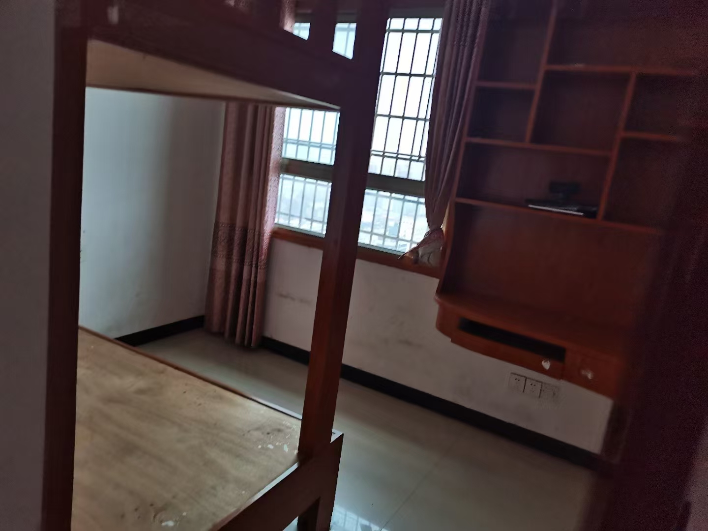 一品恒城  2室1厅1卫   1500.00元/月室内图