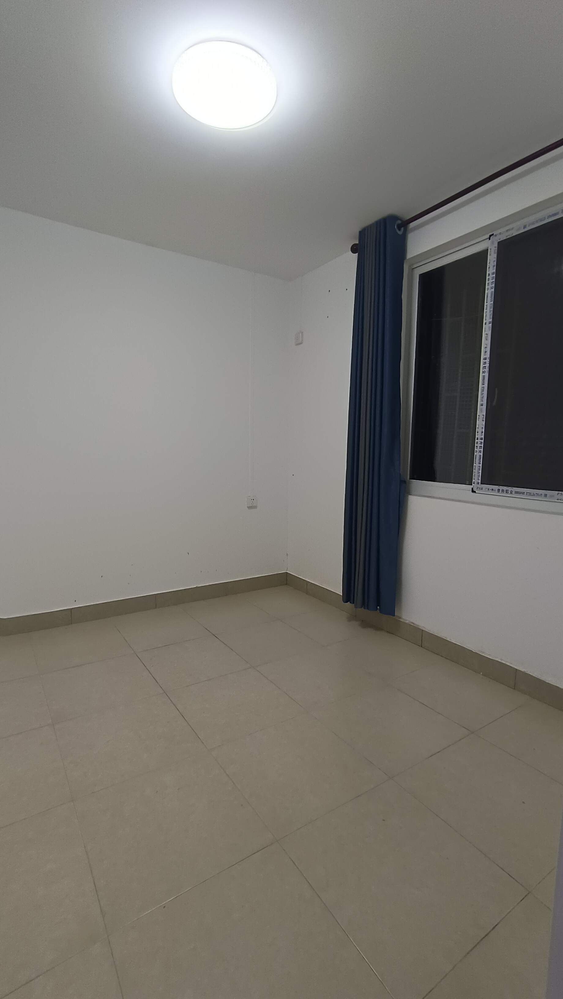 省旅游公司宿舍 3室1厅1卫 70.0万 省旅游公司宿舍 3室1厅1卫 70.0万卧室