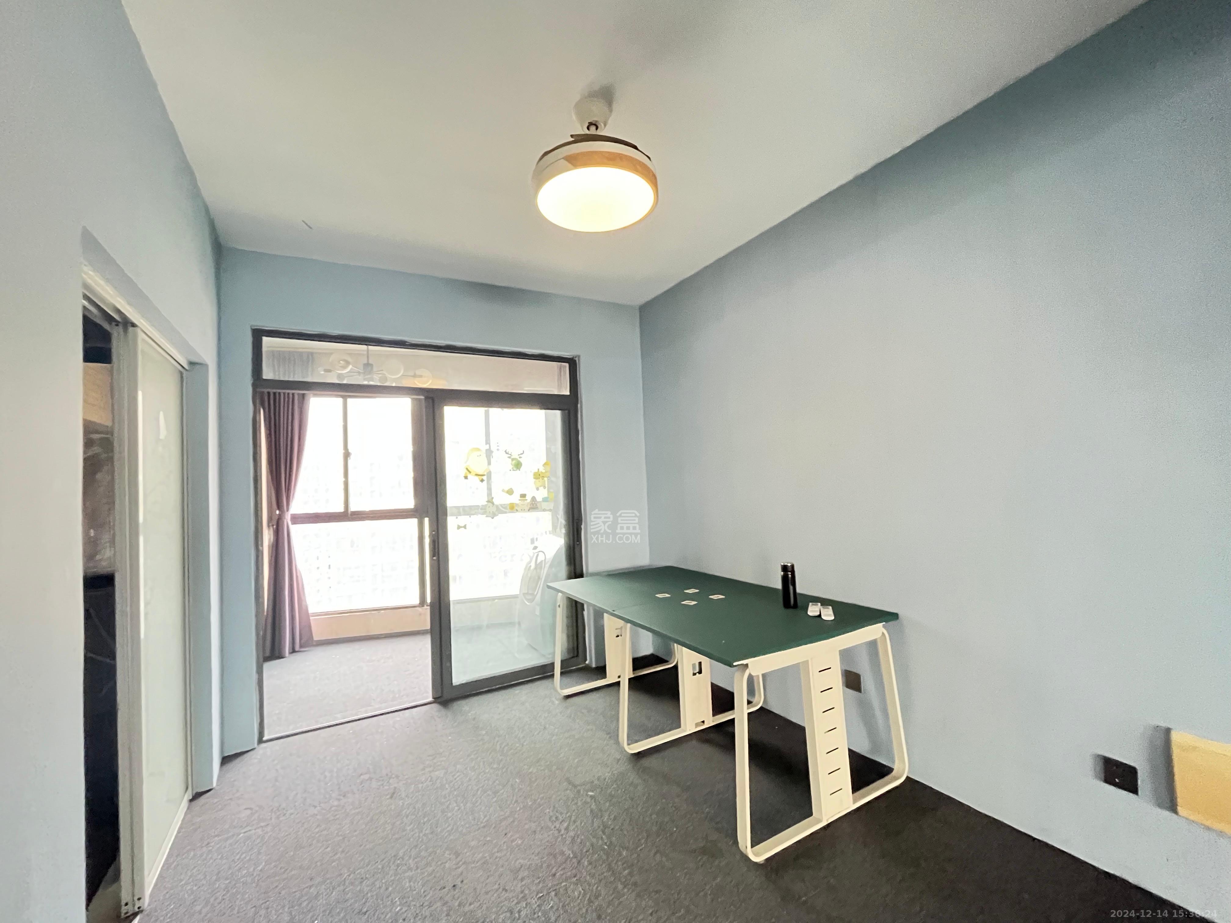 藏珑湖上国际花园 4室2厅2卫 4600.0元/月 藏珑湖上国际花园 4室2厅2卫 4600.0元/月室内图