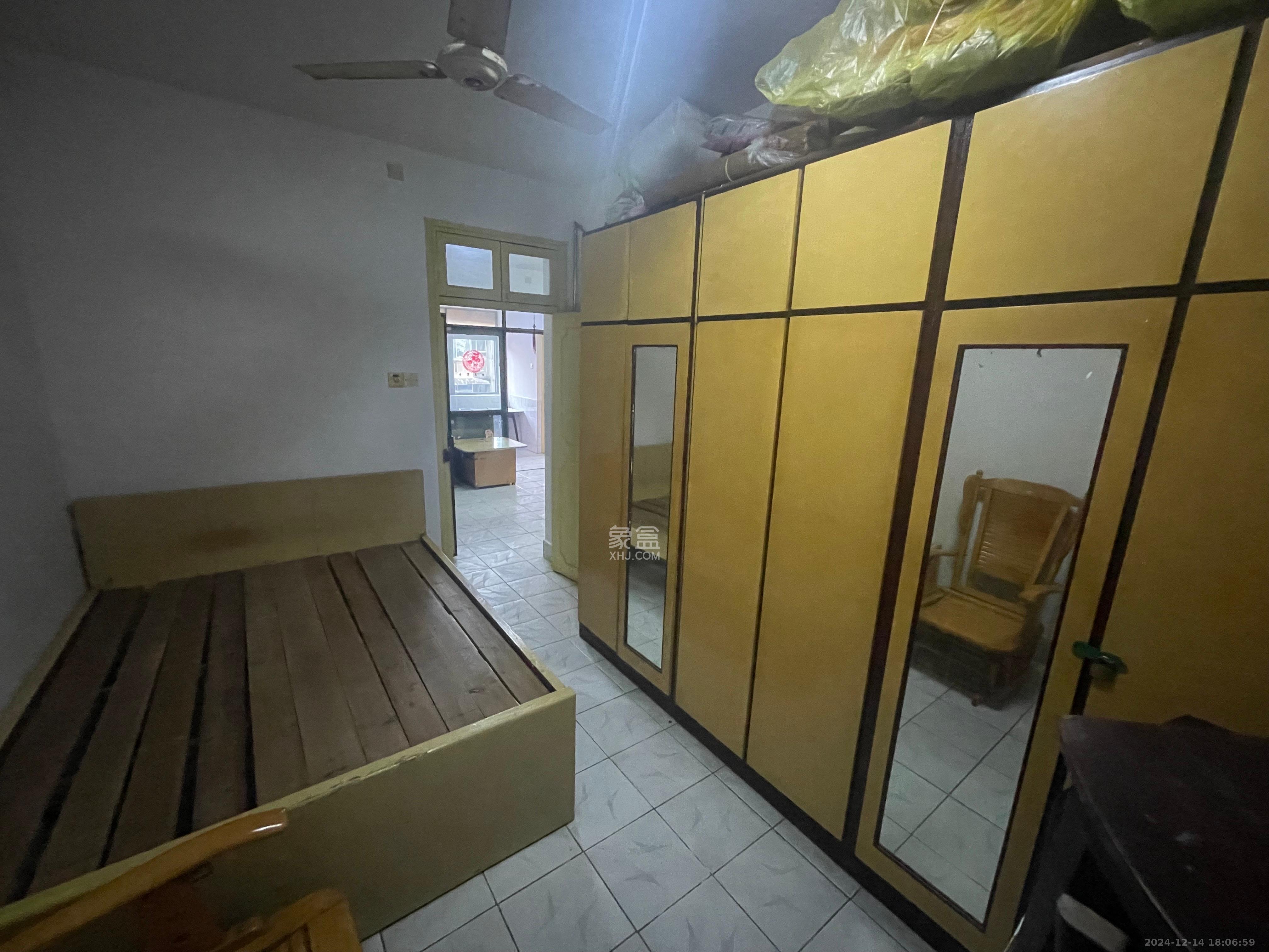 省化工轻工总公司302宿舍 2室1厅1卫 1400.0元/月 省化工轻工总公司302宿舍 2室1厅1卫 1400.0元/月室内图