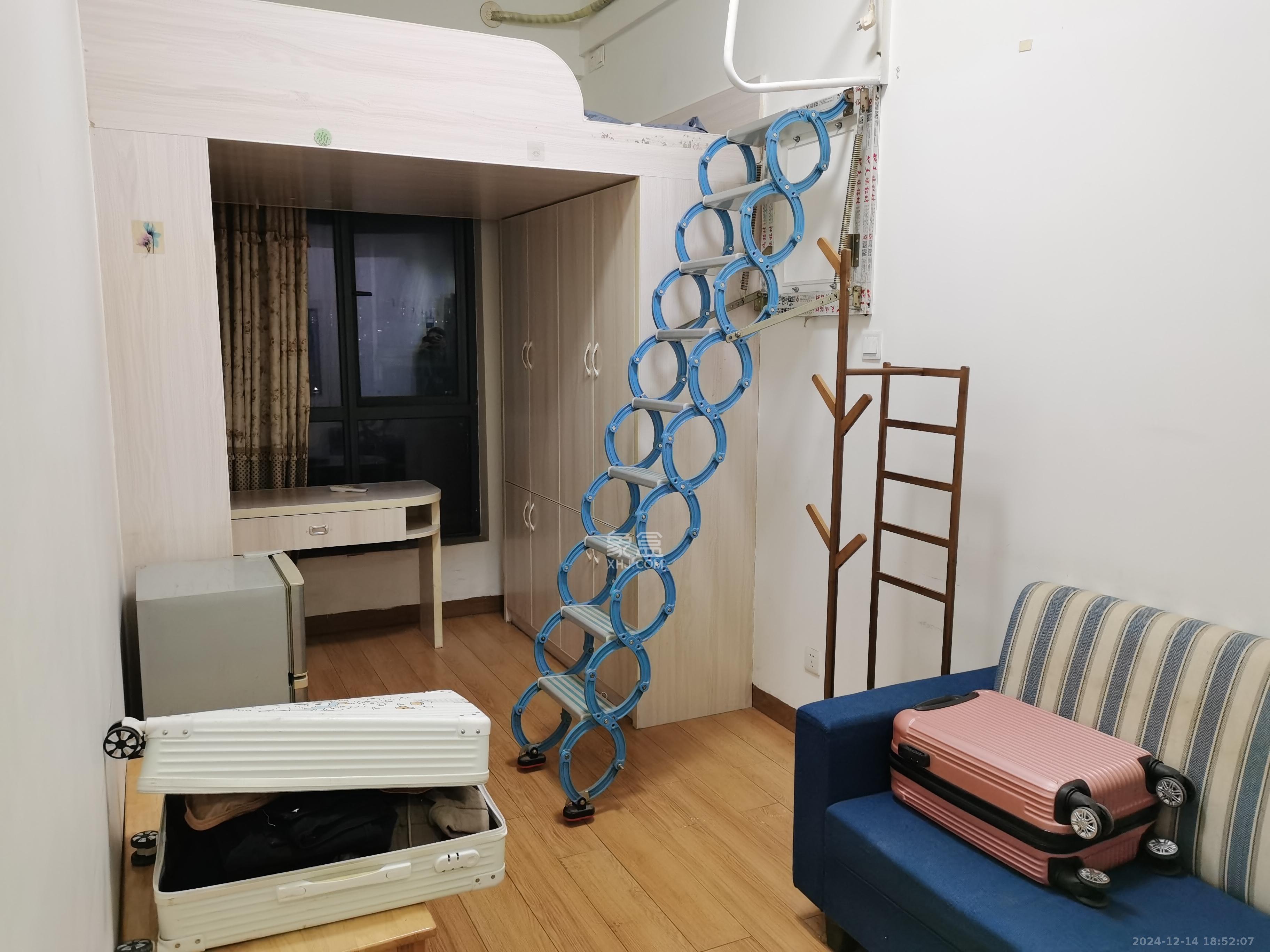 叠彩兰亭 1室1厅1卫 1500.0元/月 叠彩兰亭 1室1厅1卫 1500.0元/月室内图