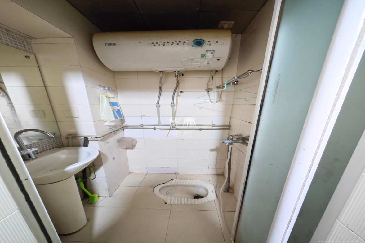 化工设计院  3室1厅1卫    1300.0元/月 化工设计院  3室1厅1卫    1300.0元/月室内图