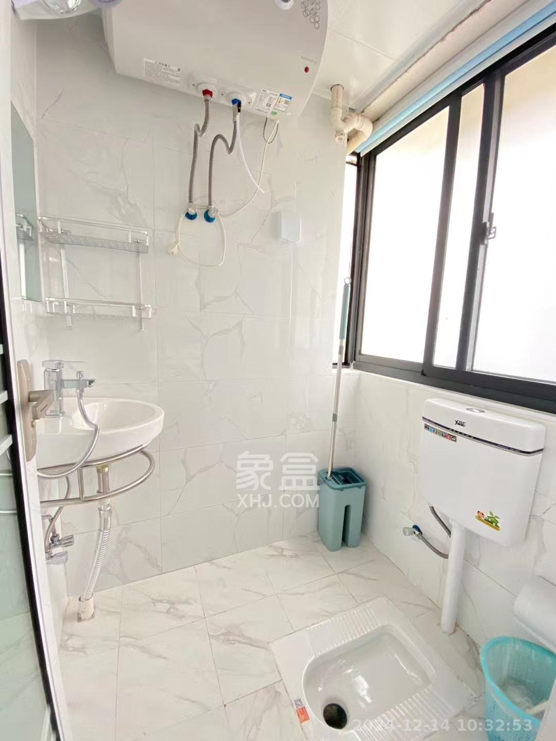早谷塘安置小区二期  1室1厅1卫   1300.00元/月室内图