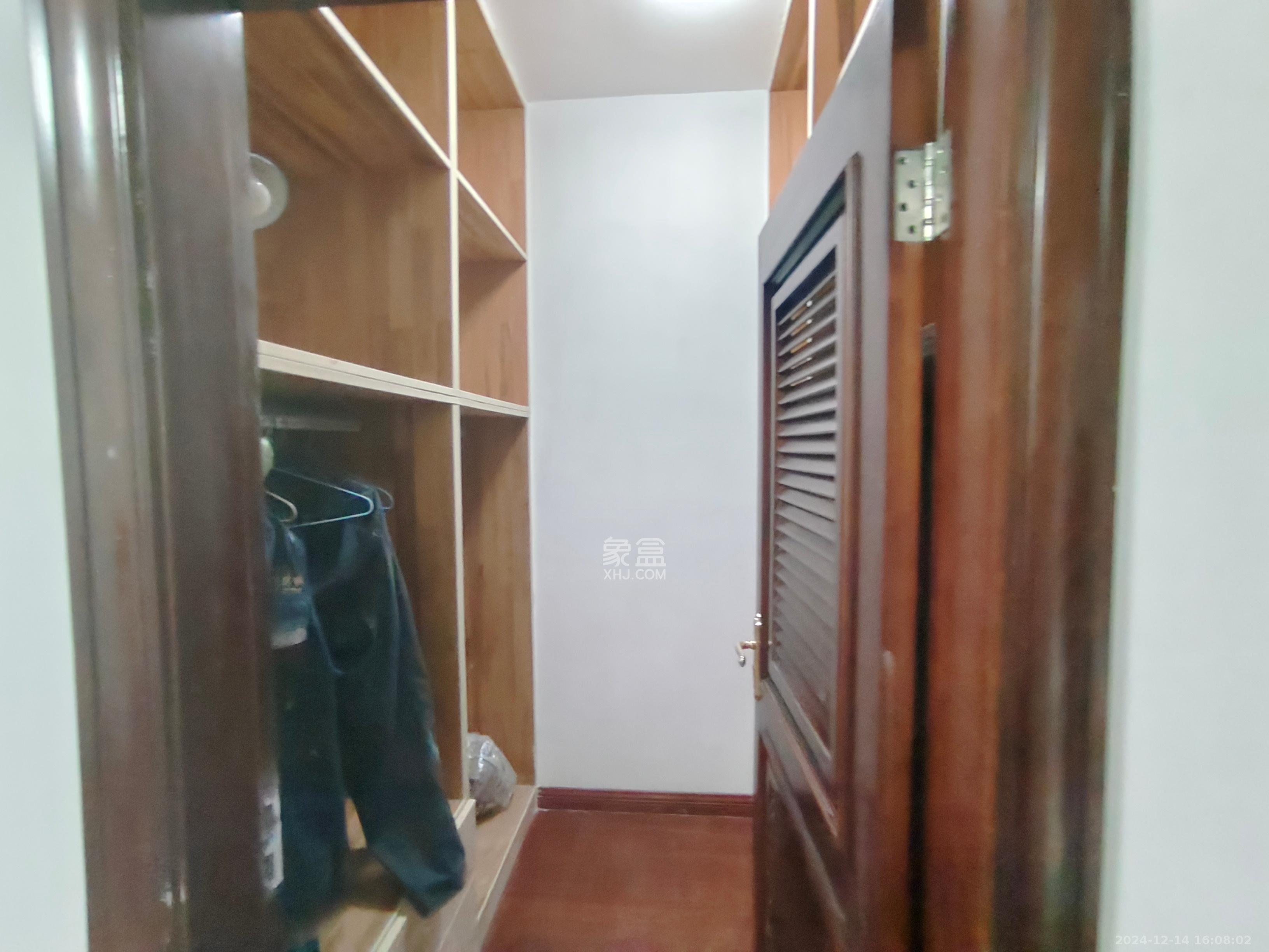 茂华国际湘 4室2厅2卫 3500.0元/月 茂华国际湘 4室2厅2卫 3500.0元/月室内图