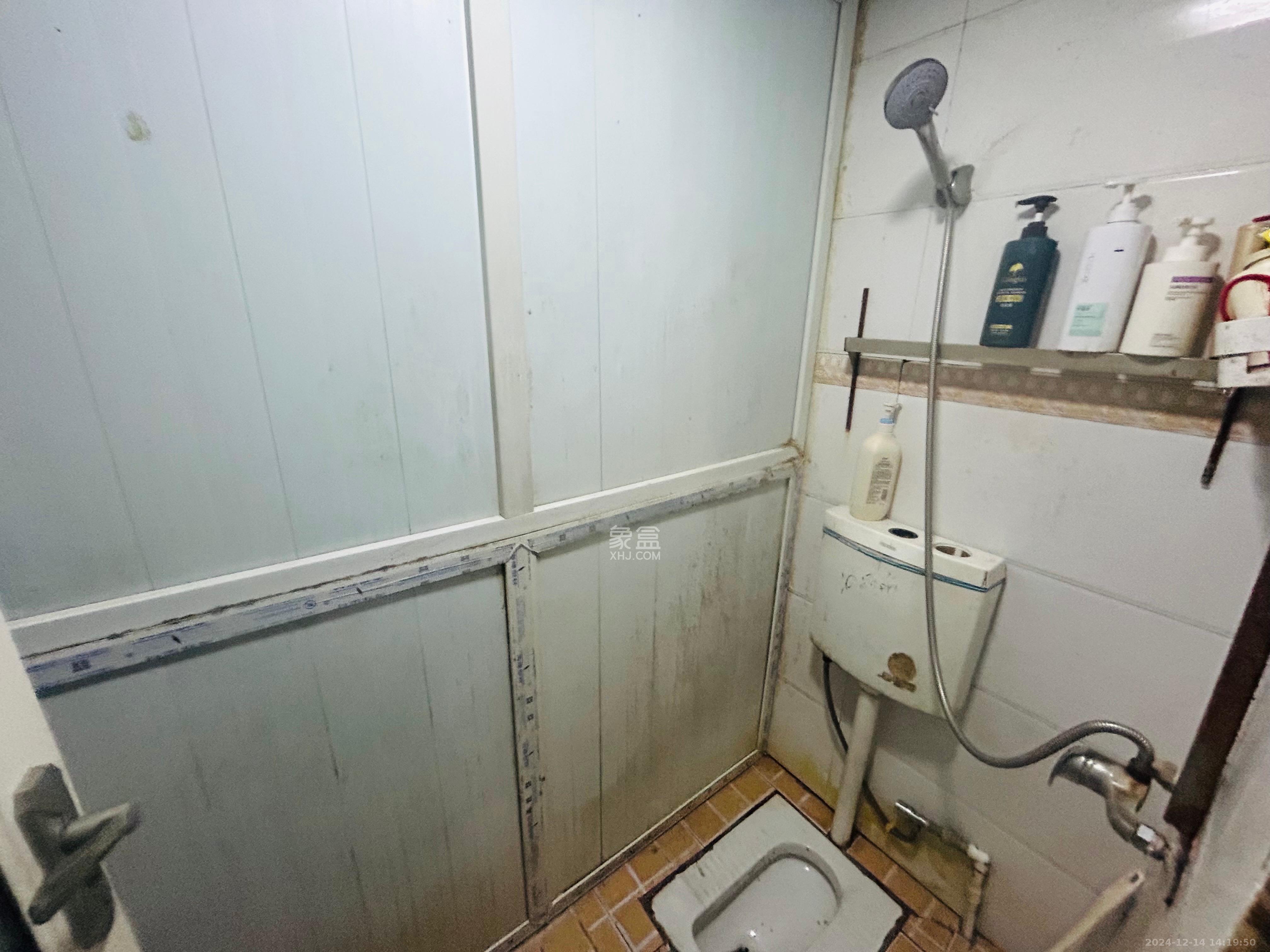顺安大厦  1室2厅2卫   550.00元/月室内图