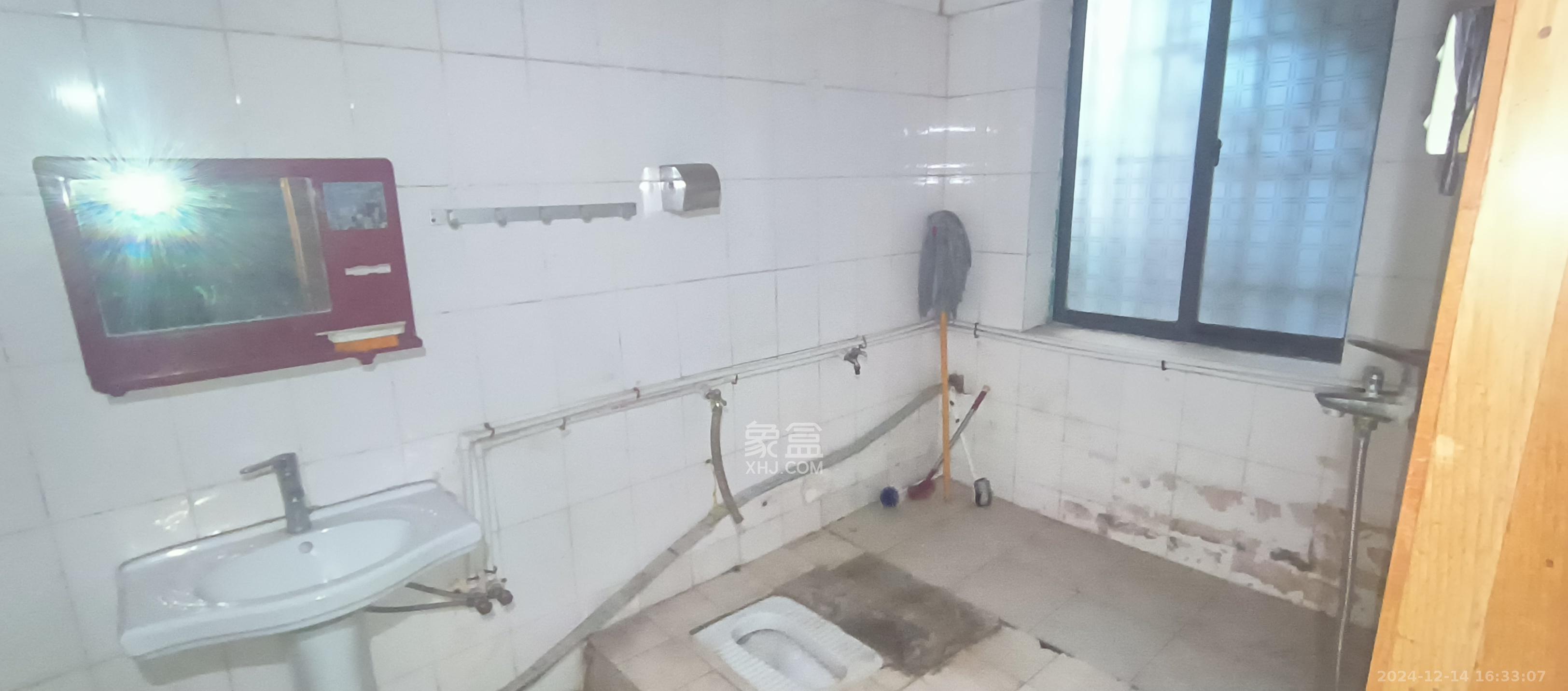 杏花园私房散盘  1室1厅1卫    2200.0元/月 杏花园私房散盘  1室1厅1卫    2200.0元/月室内图