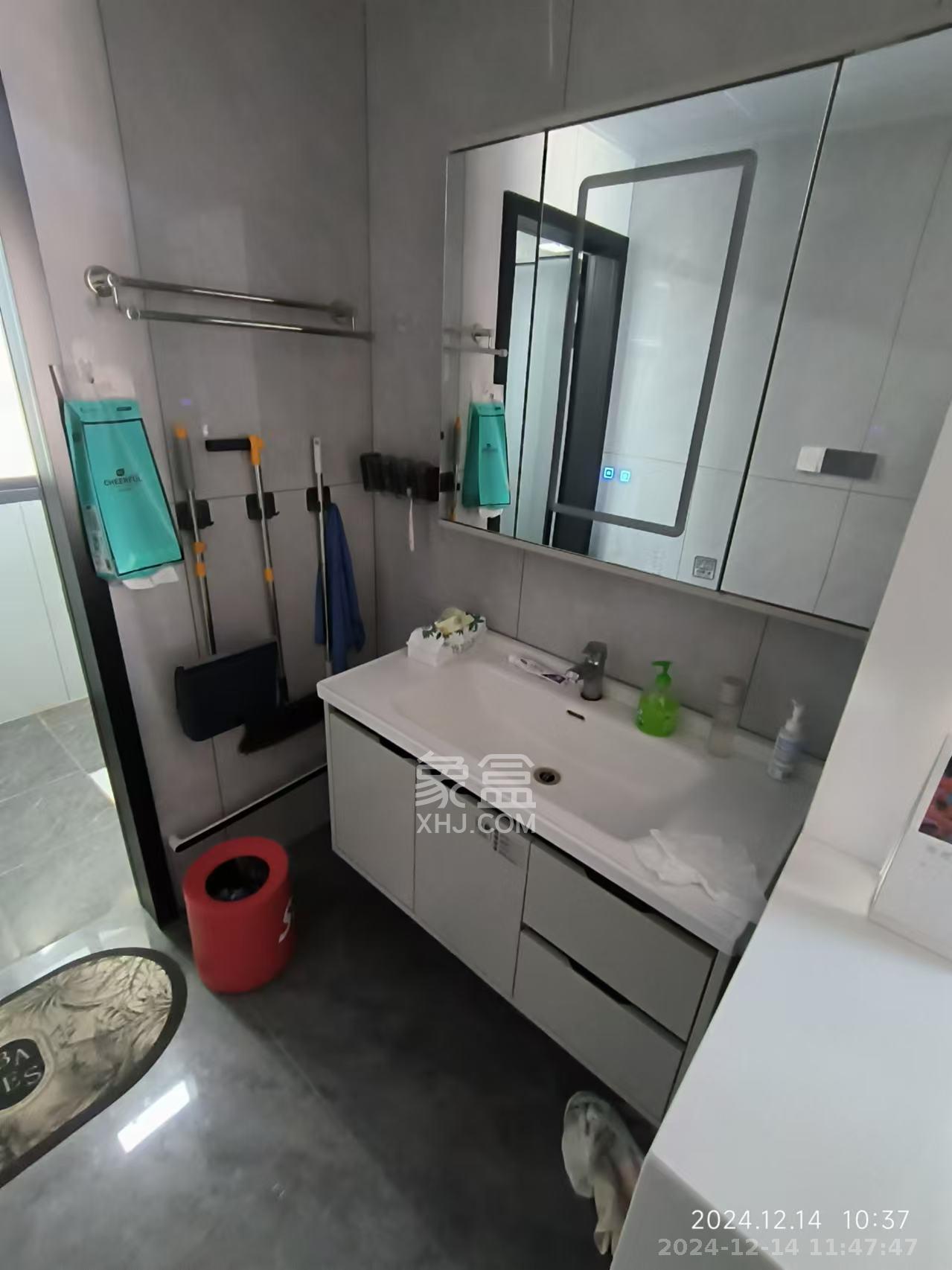 嘉荣苑 1室1厅1卫 800.0元/月 嘉荣苑 1室1厅1卫 800.0元/月室内图