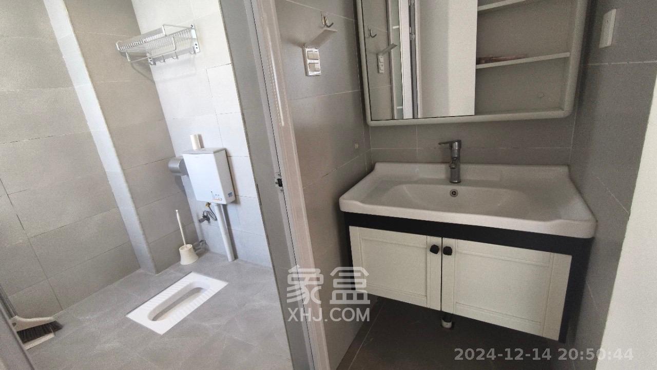 北辰三角洲C3区  3室2厅2卫   4500.00元/月室内图