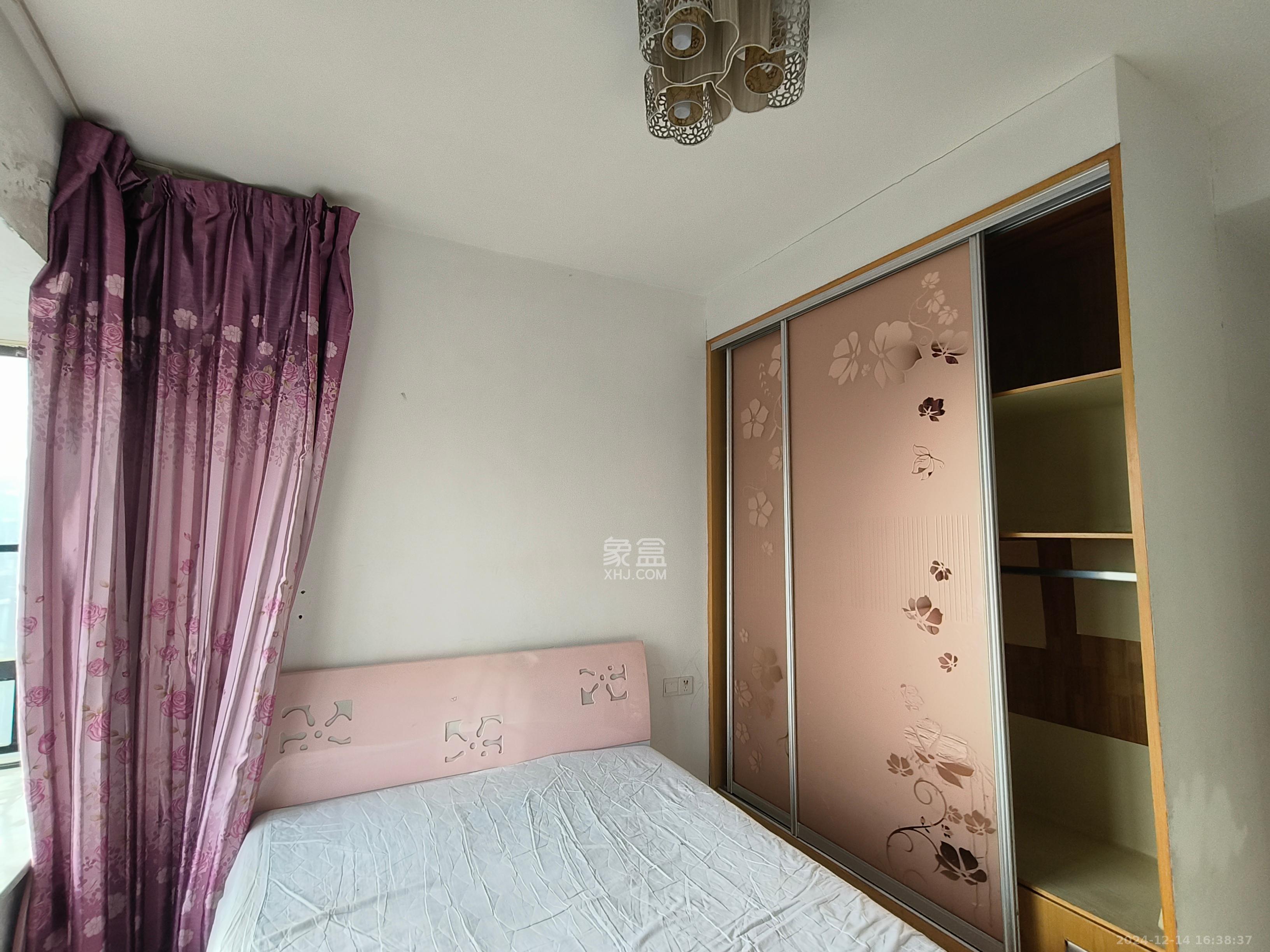 中国铁建国际城一期 3室2厅1卫 1400.0元/月 中国铁建国际城一期 3室2厅1卫 1400.0元/月室内图