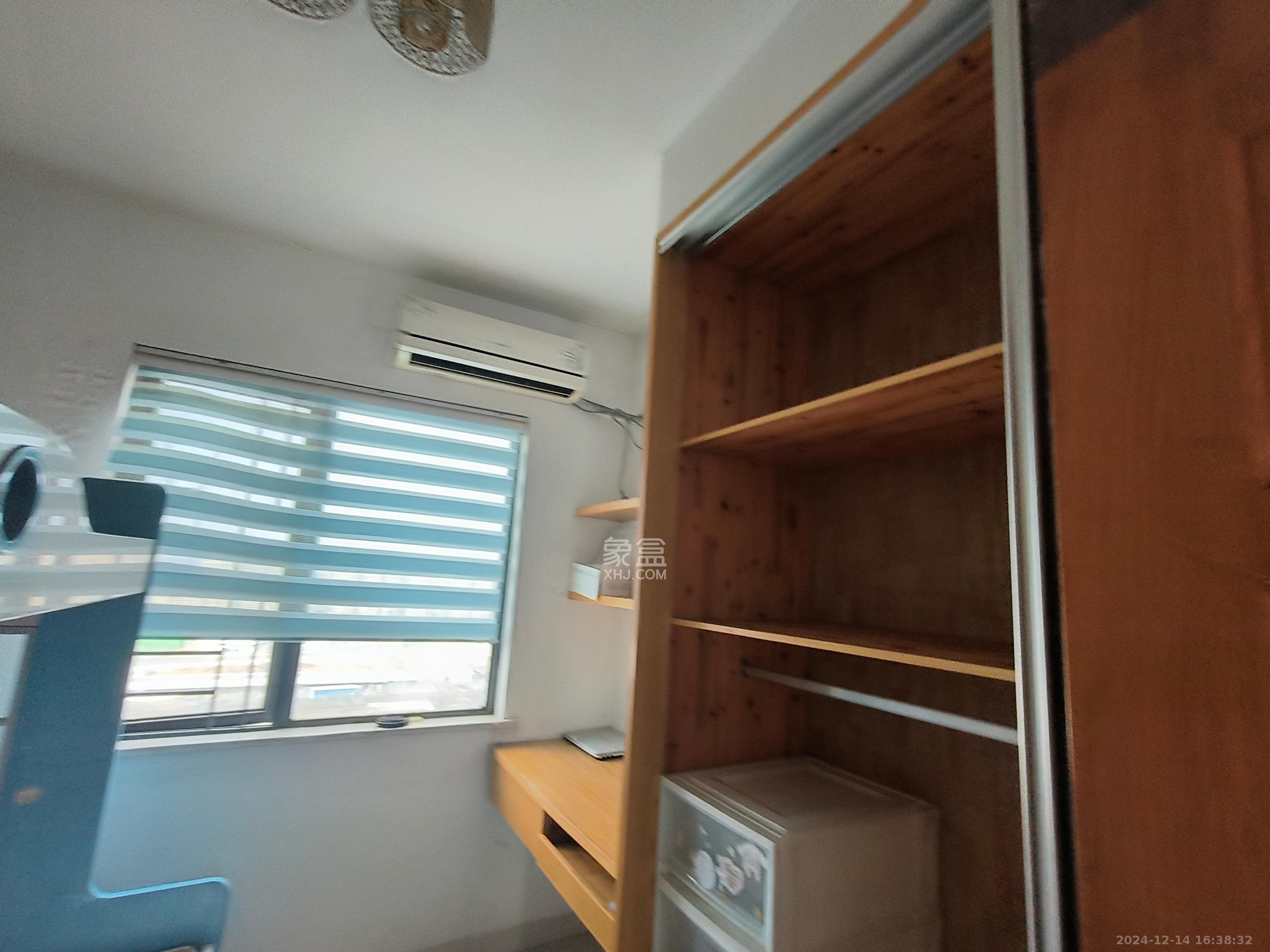 中国铁建国际城一期 3室2厅1卫 1400.0元/月 中国铁建国际城一期 3室2厅1卫 1400.0元/月室内图