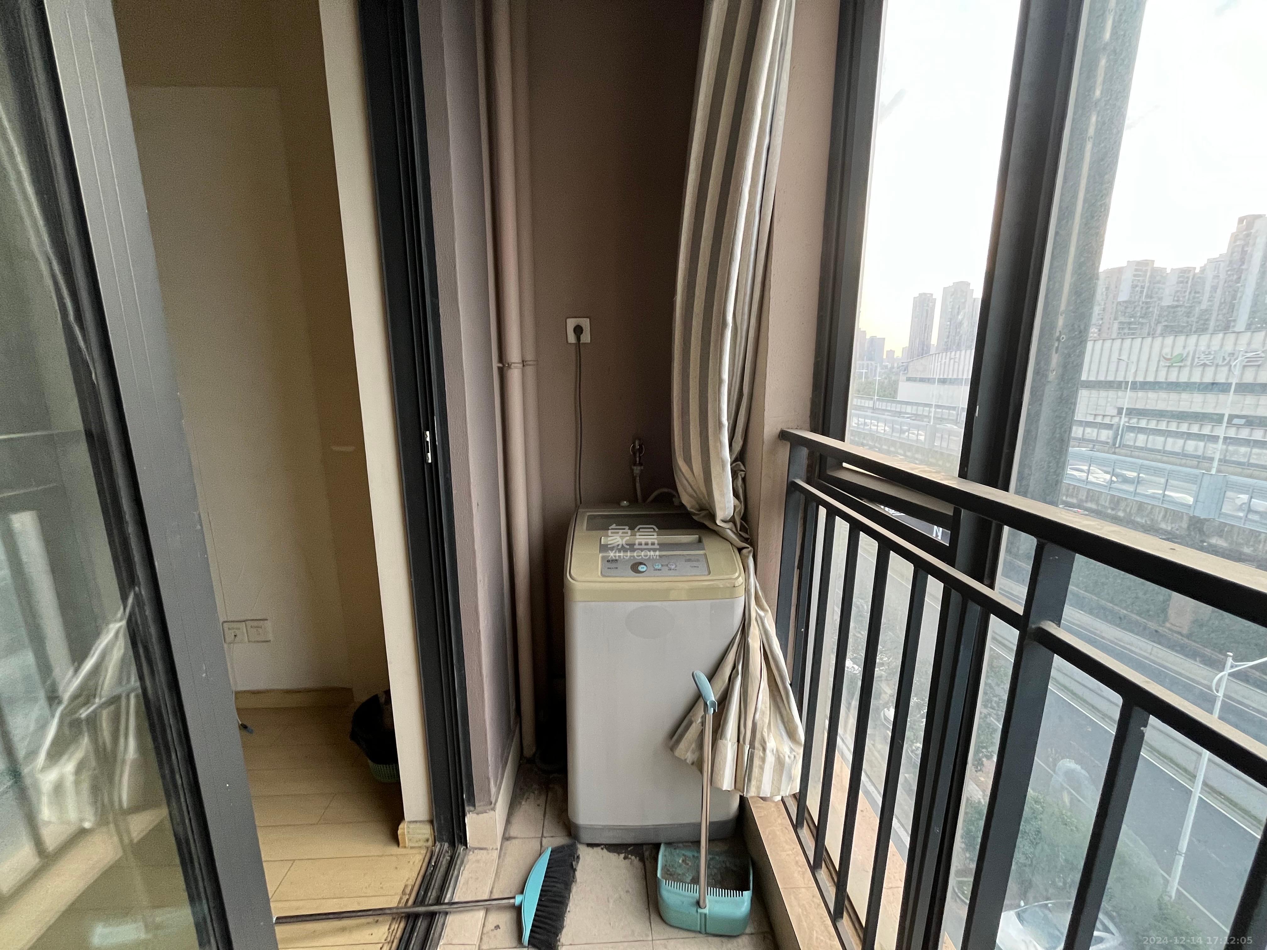 万科金域华府一期  1室1厅1卫   1200.00元/月室内图
