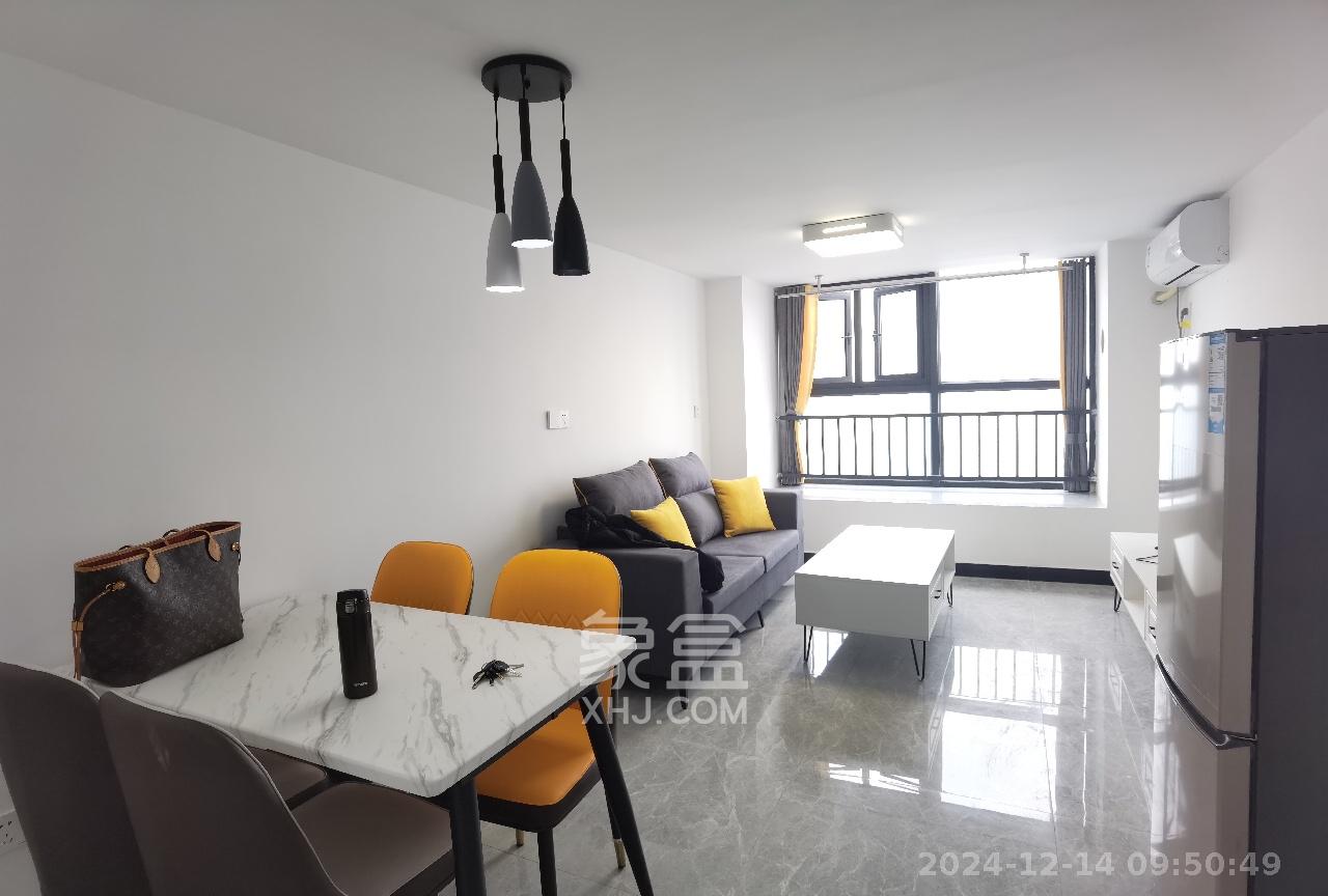 弘坤云寓 1室1厅1卫 2500.0元/月 弘坤云寓 1室1厅1卫 2500.0元/月室内图