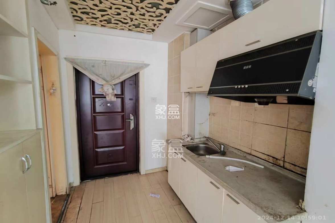 昊天大厦 1室1厅1卫 1800.0元/月 昊天大厦 1室1厅1卫 1800.0元/月室内图