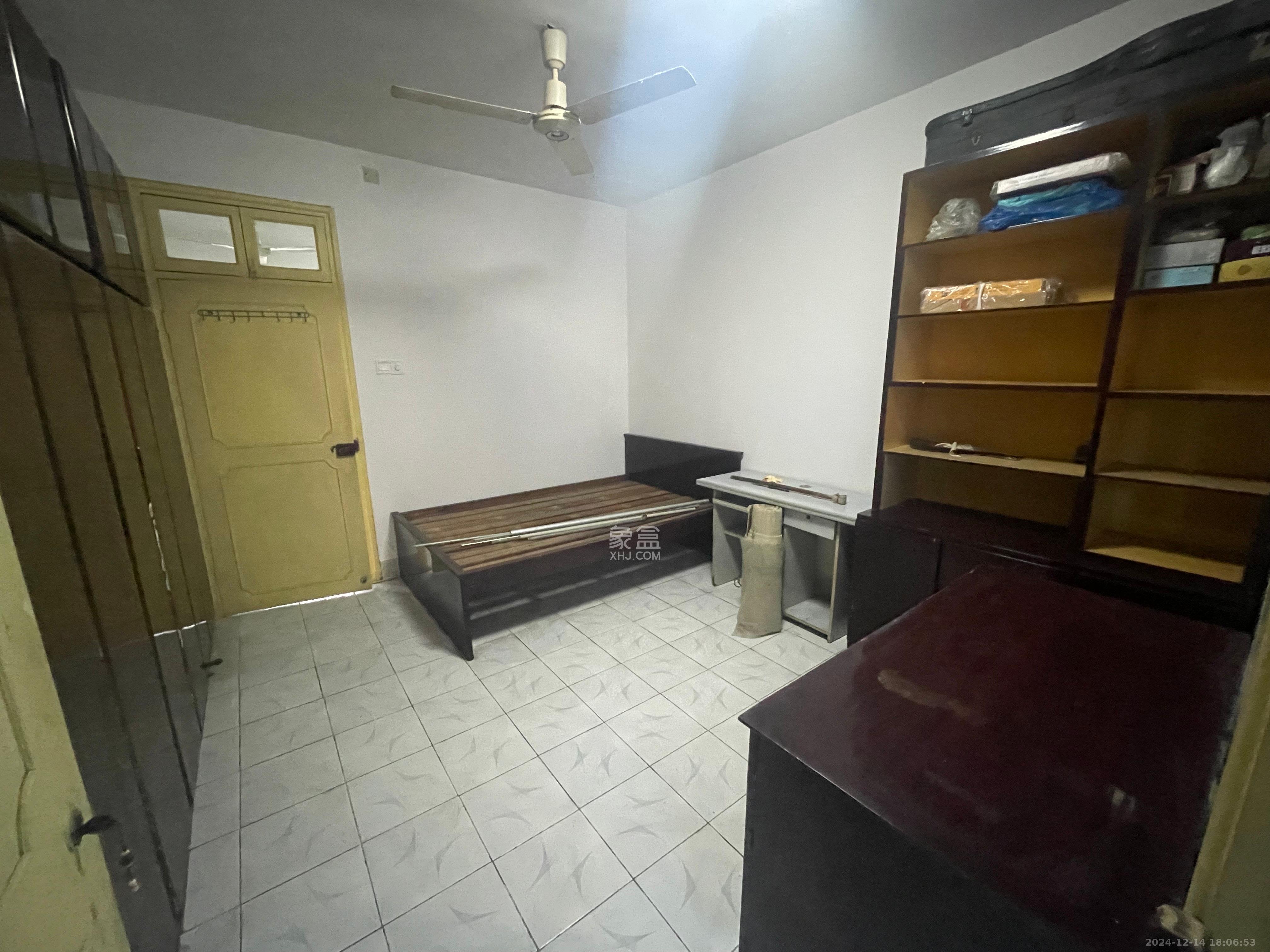 省化工轻工总公司302宿舍 2室1厅1卫 1400.0元/月 省化工轻工总公司302宿舍 2室1厅1卫 1400.0元/月室内图