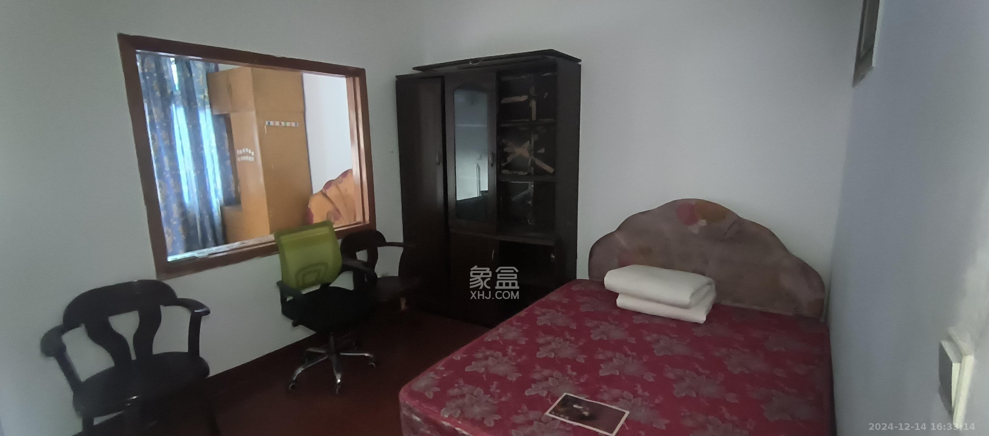 杏花园私房散盘  1室1厅1卫    2200.0元/月 杏花园私房散盘  1室1厅1卫    2200.0元/月室内图