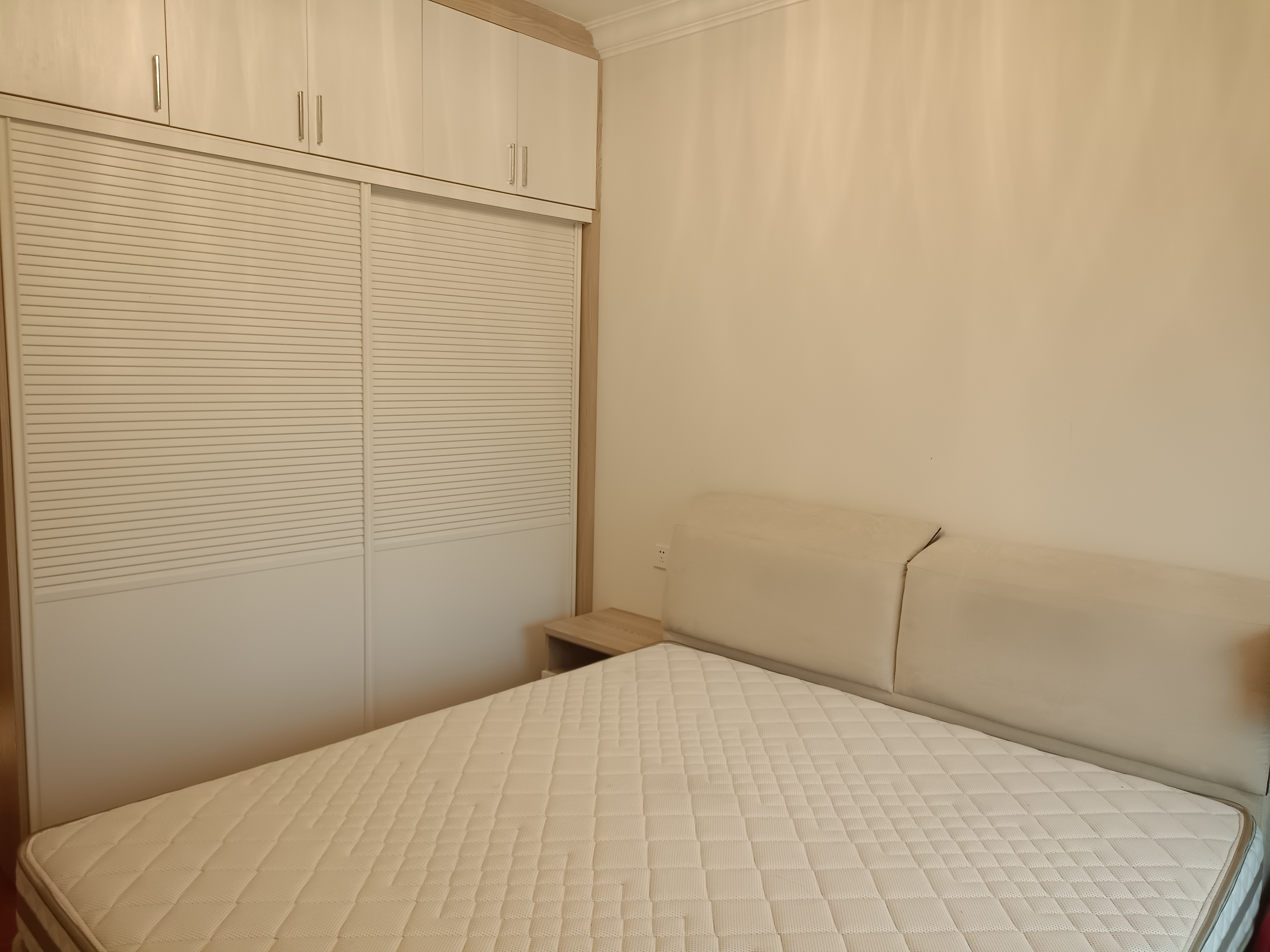 恒大绿洲  2室2厅1卫   1600.00元/月室内图