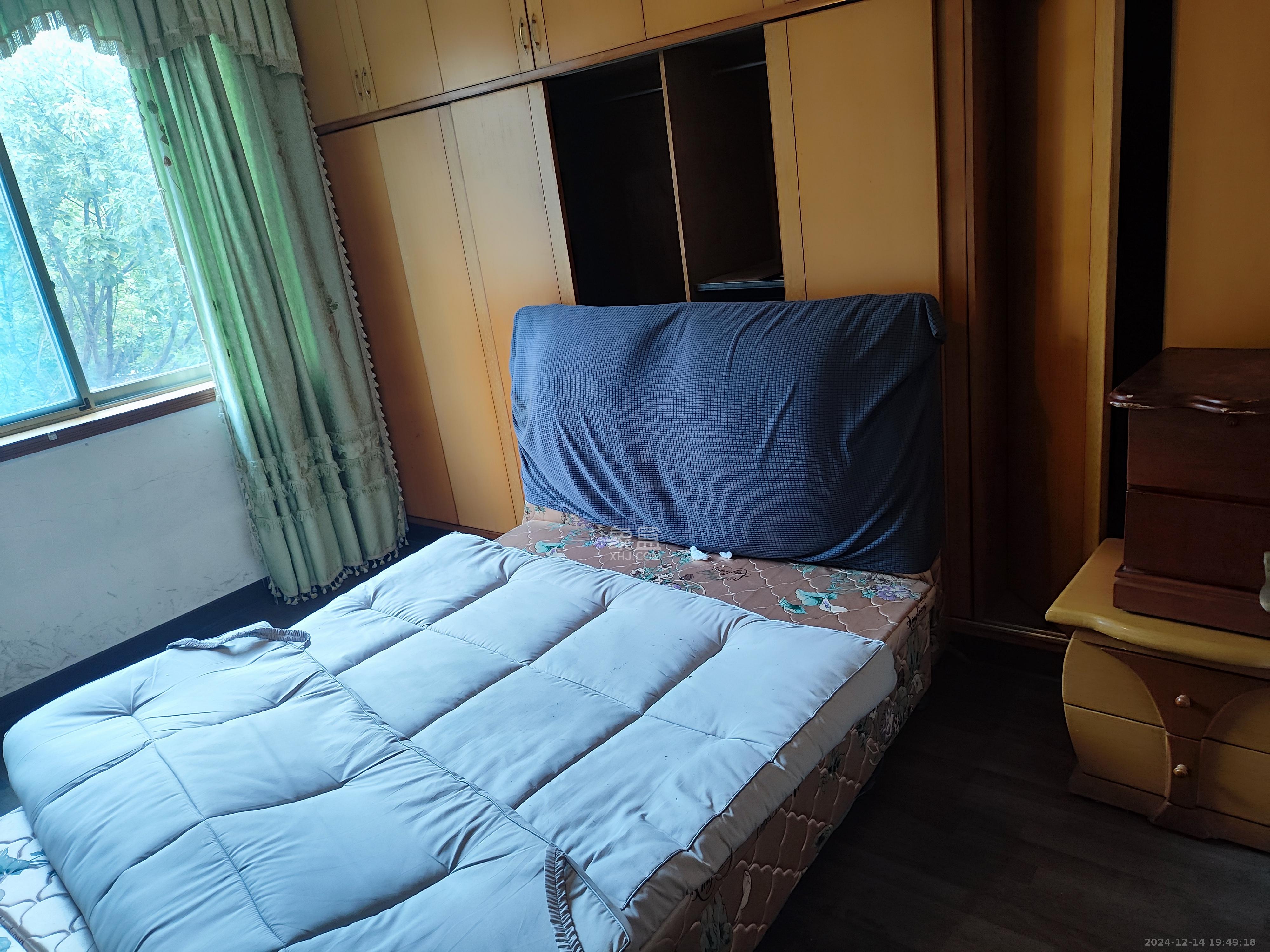 阳明山庄 1室2厅2卫 2200.0元/月 阳明山庄 1室2厅2卫 2200.0元/月室内图