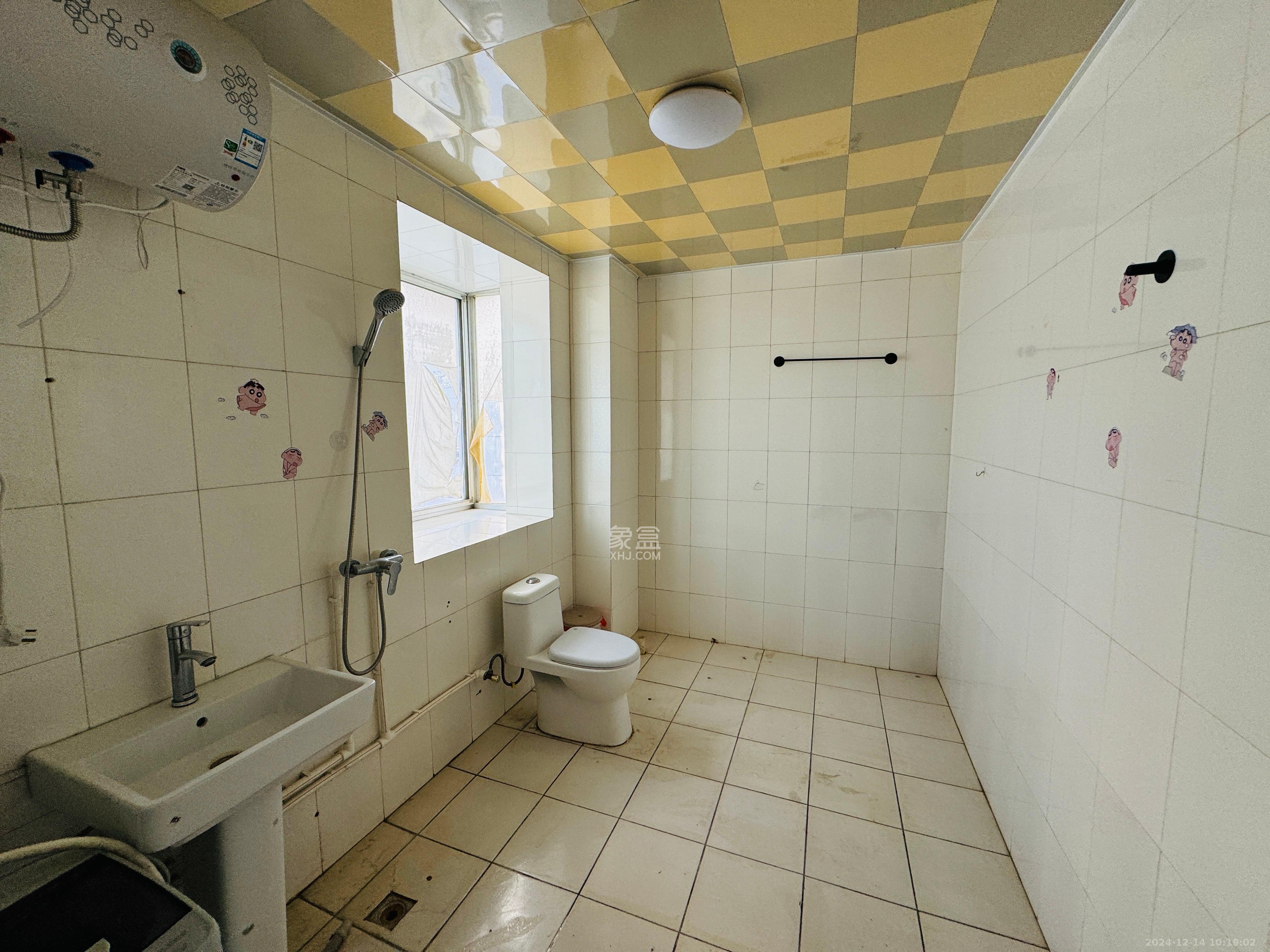 嘉盛奥美城 4室2厅1卫 4500.0元/月 嘉盛奥美城 4室2厅1卫 4500.0元/月室内图