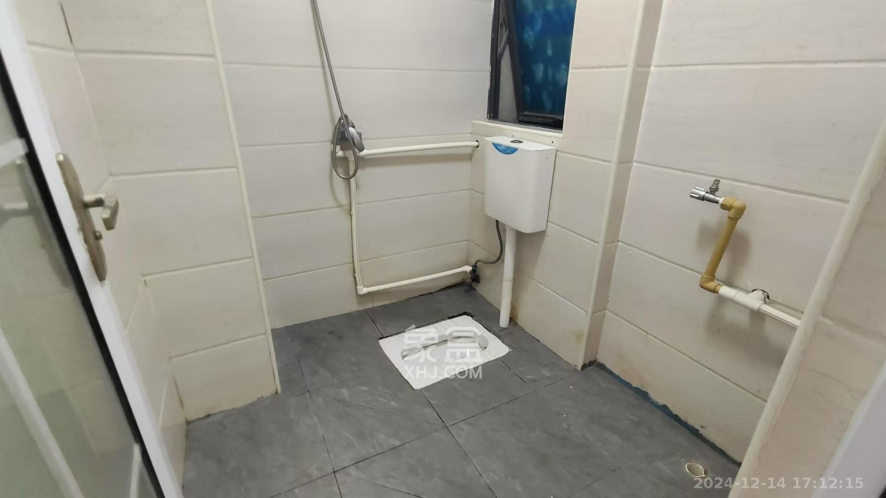 达美美立方 4室2厅1卫 4800.0元/月 达美美立方 4室2厅1卫 4800.0元/月室内图