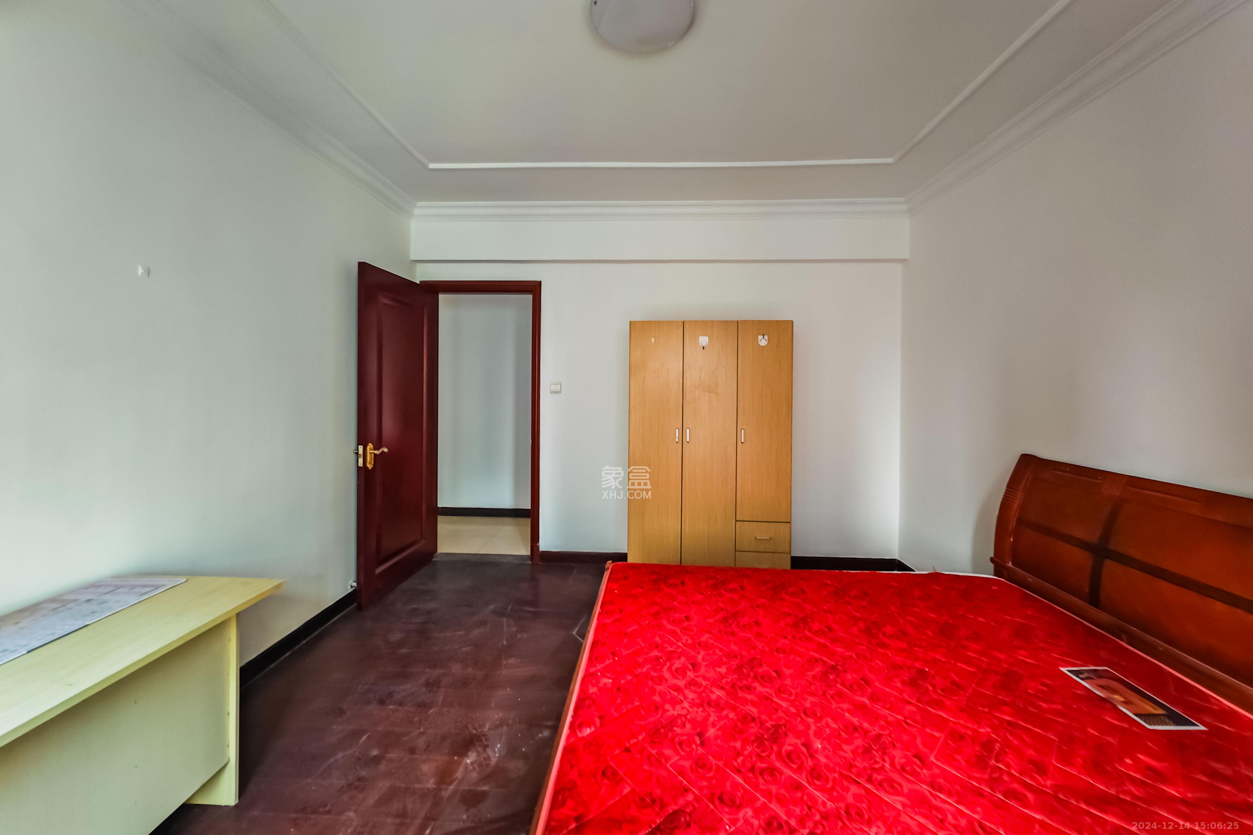 恒大绿洲 3室2厅2卫 2600.0元/月 恒大绿洲 3室2厅2卫 2600.0元/月室内图