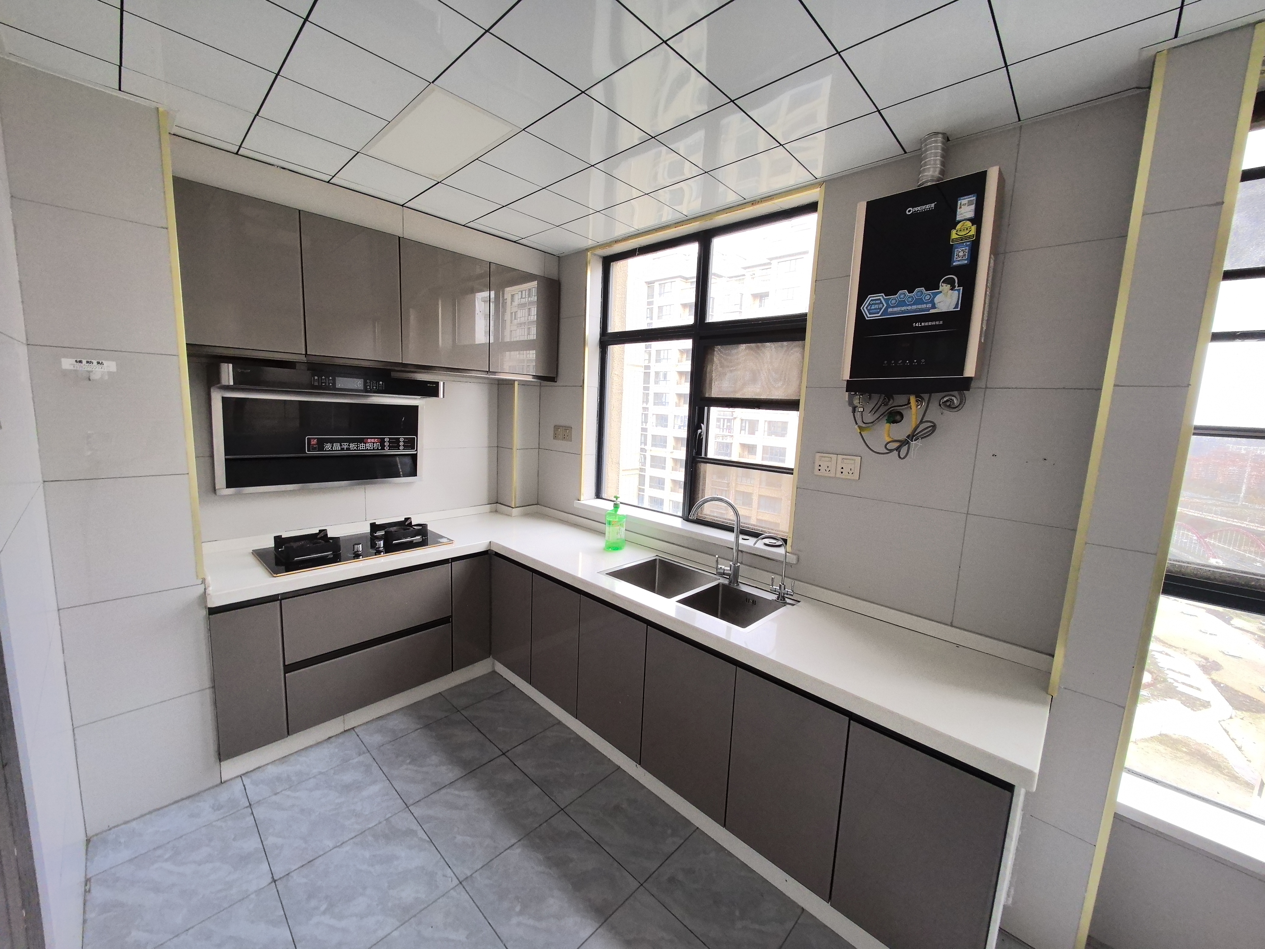 万建紫庭 3室2厅1卫 2000.0元/月 万建紫庭 3室2厅1卫 2000.0元/月室内图