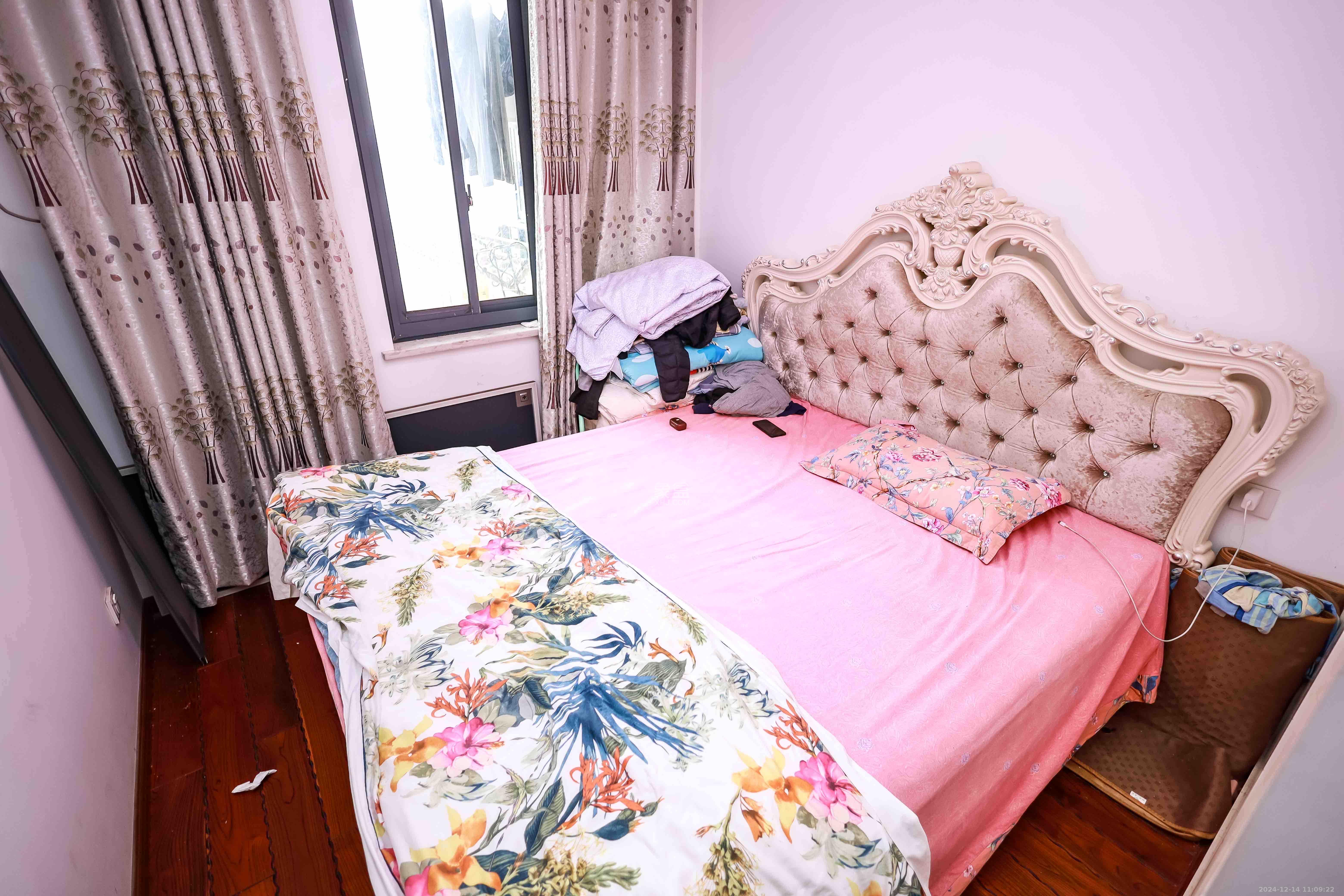 金科东方大院三四期 3室0厅0卫 3500.0元/月 金科东方大院三四期 3室0厅0卫 3500.0元/月室内图