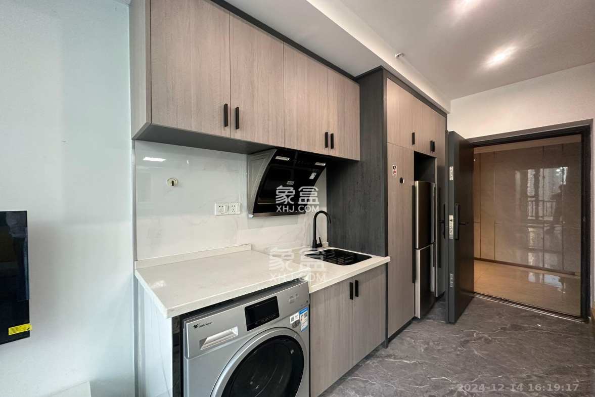 中一鲲出(鲲鹏府)  1室0厅1卫    2500.0元/月 中一鲲出(鲲鹏府)  1室0厅1卫    2500.0元/月室内图