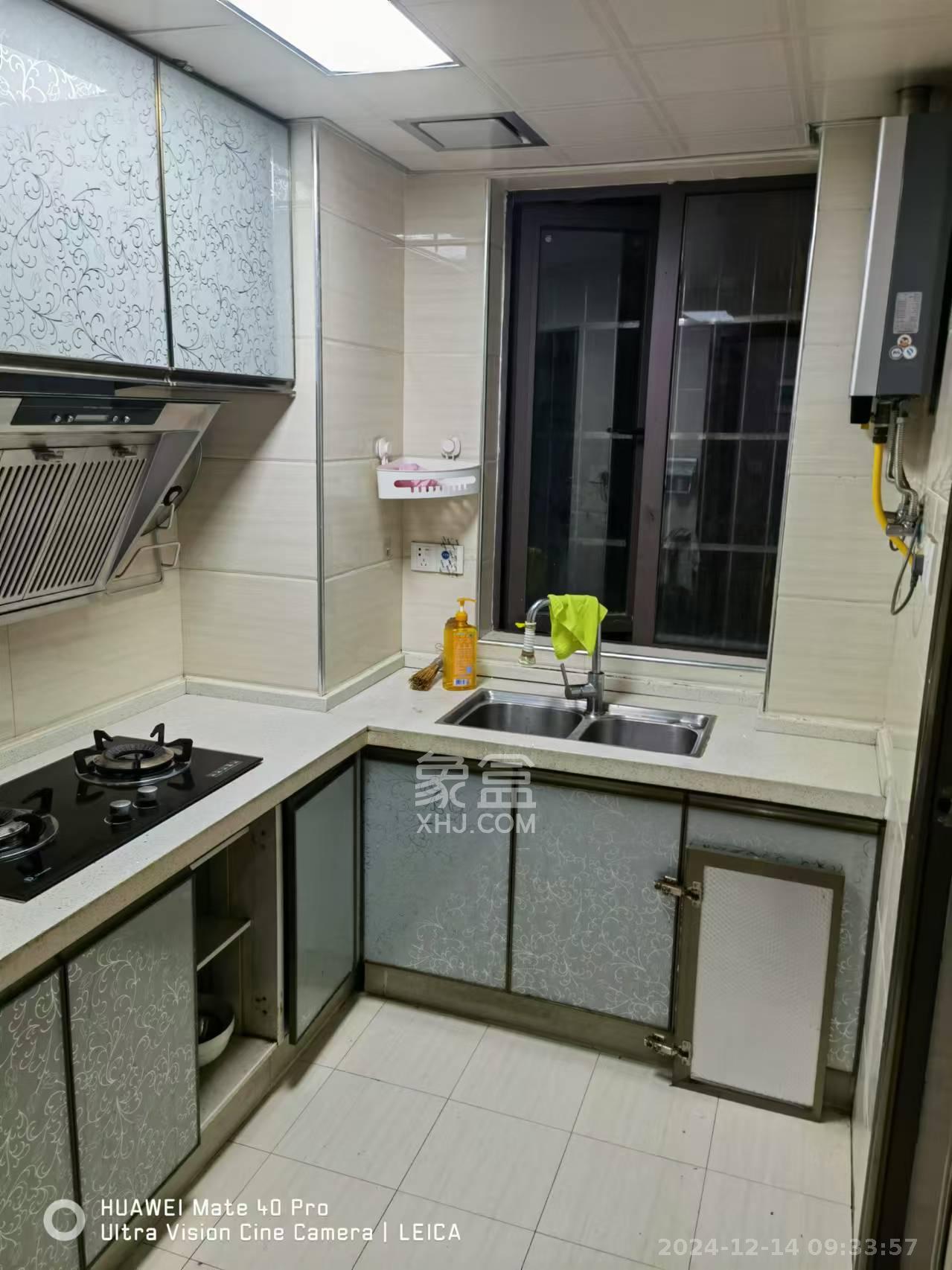 同鑫家园  1室2厅1卫    2300.0元/月 同鑫家园  1室2厅1卫    2300.0元/月室内图