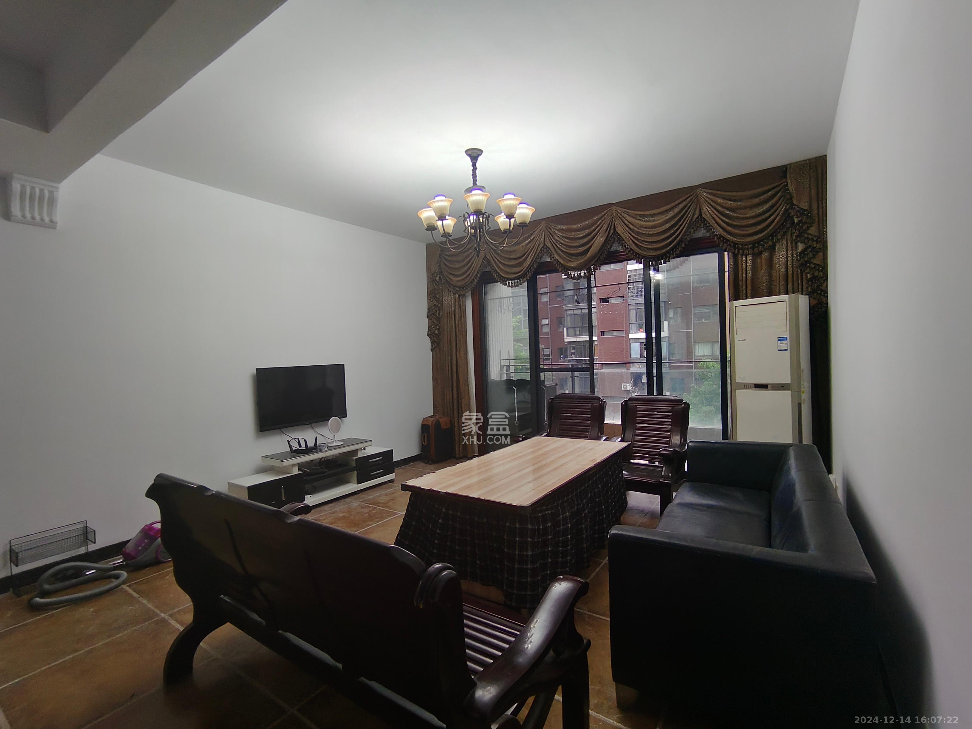 茂华国际湘 4室2厅2卫 3500.0元/月 茂华国际湘 4室2厅2卫 3500.0元/月室内图