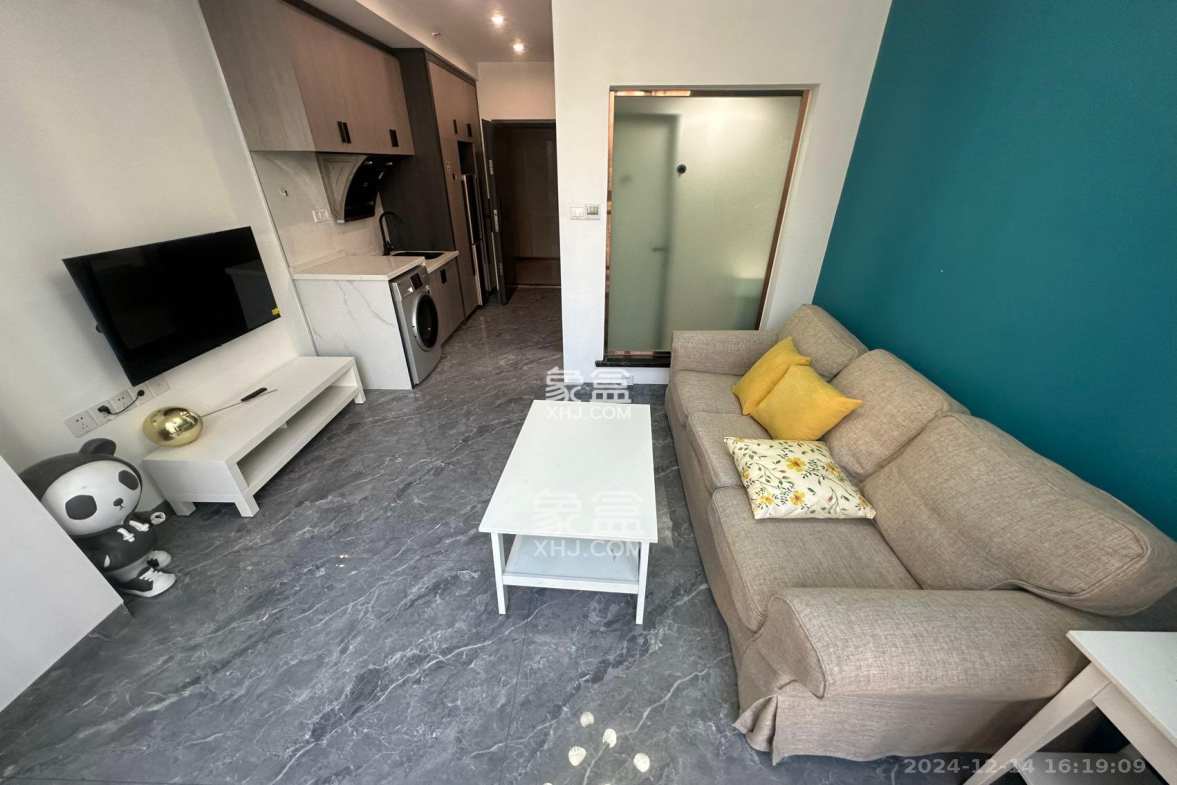 中一鲲出(鲲鹏府)  1室0厅1卫    2500.0元/月 中一鲲出(鲲鹏府)  1室0厅1卫    2500.0元/月室内图