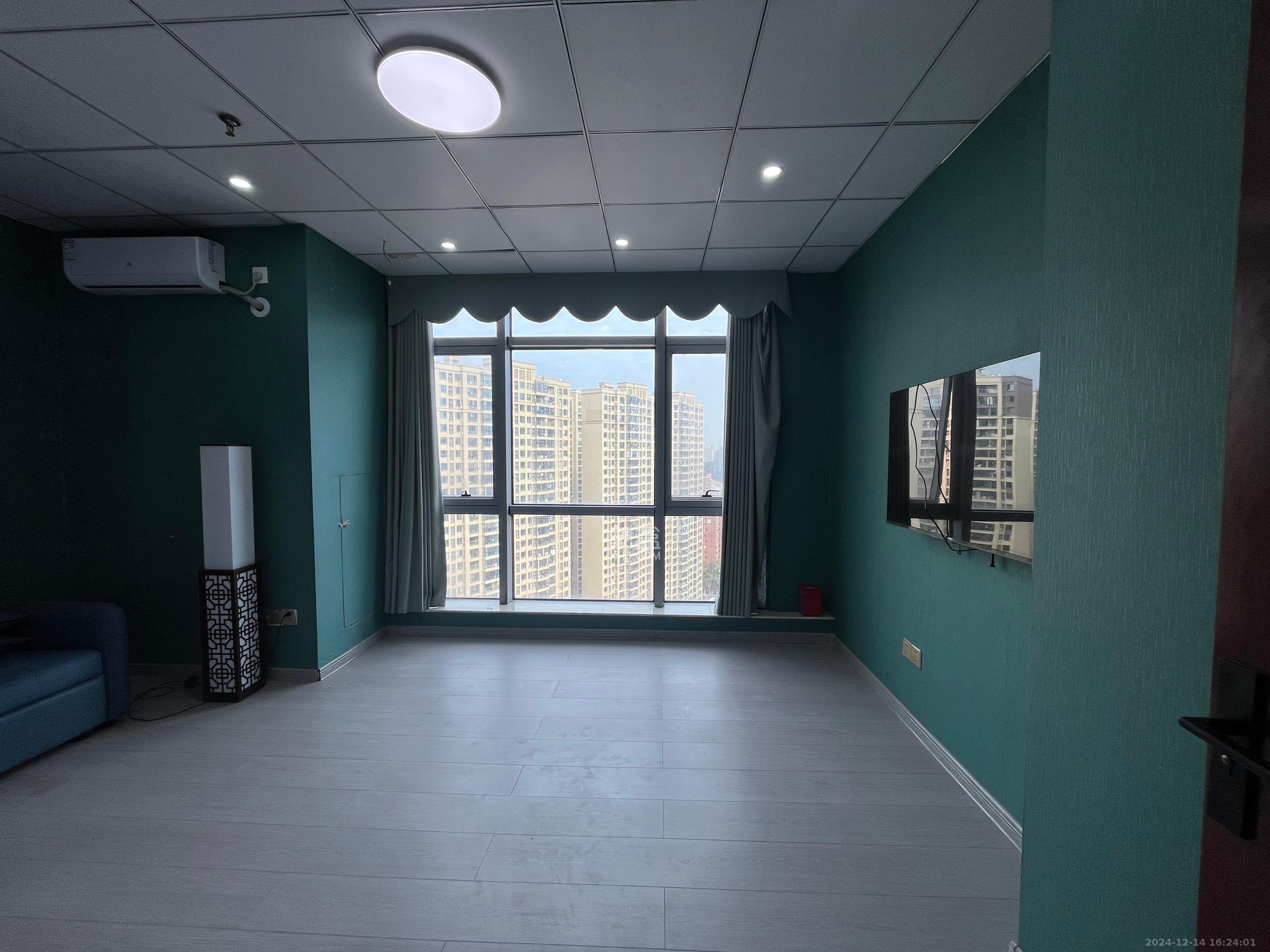 奥克斯缔壹城 6室1厅1卫 4500.0元/月 奥克斯缔壹城 6室1厅1卫 4500.0元/月室内图