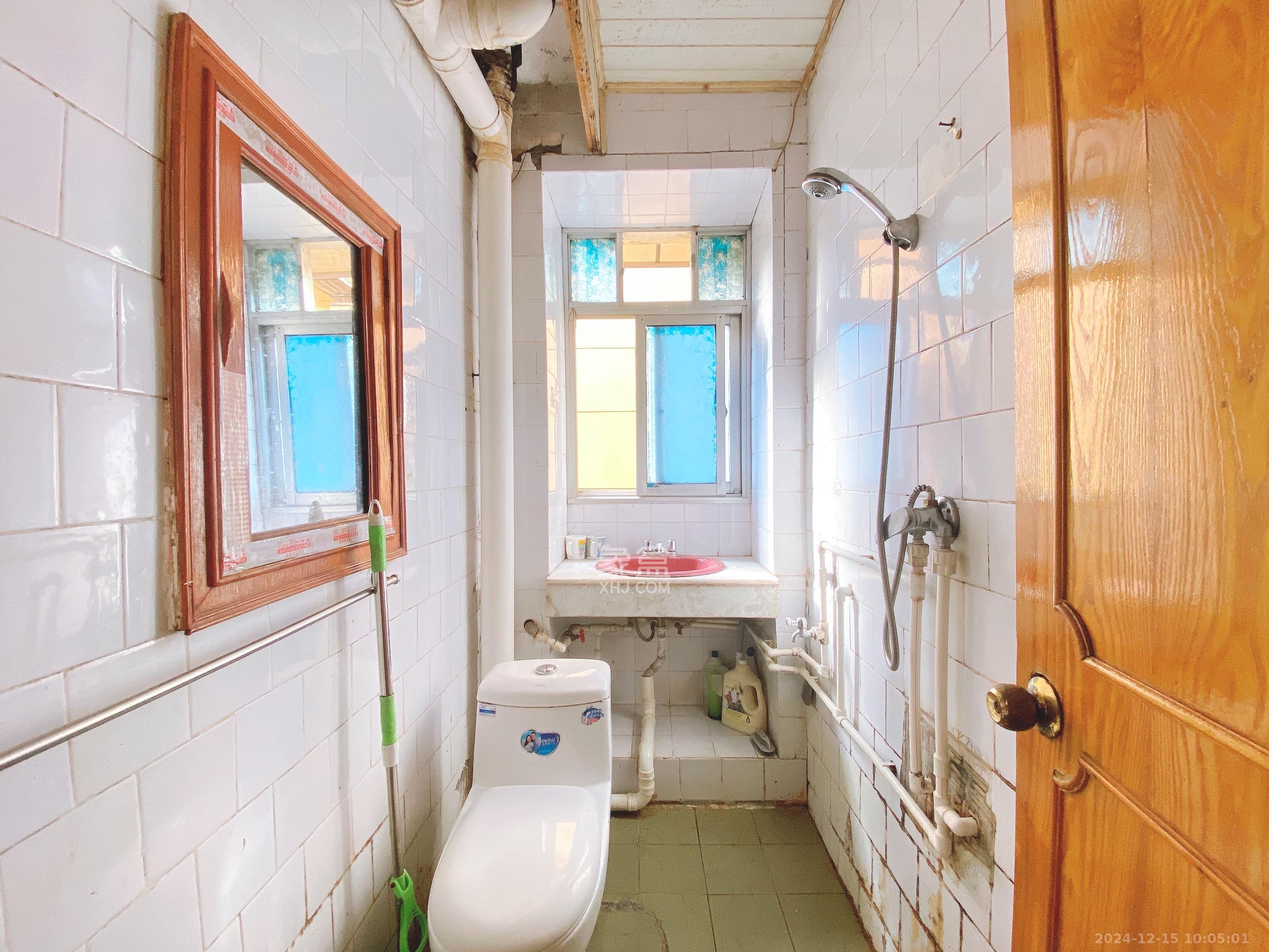 群芳园 2室2厅1卫 1800.0元/月 群芳园 2室2厅1卫 1800.0元/月室内图