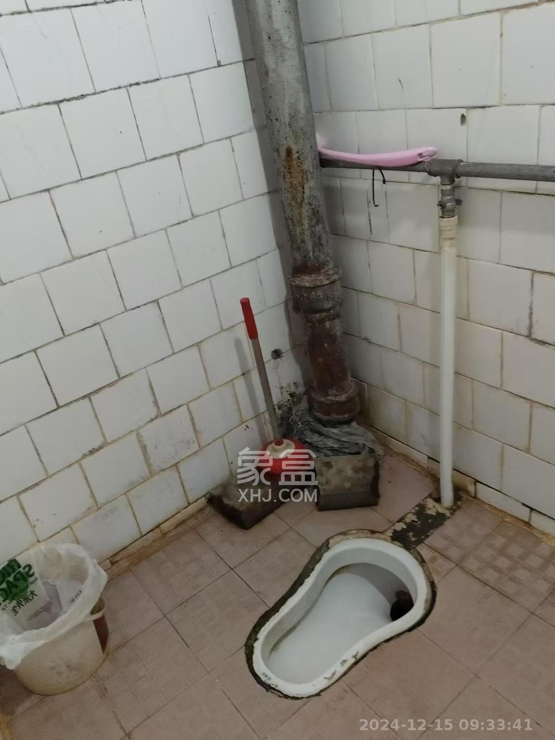 消防大厦宿舍楼 3室2厅1卫 2200.0元/月 消防大厦宿舍楼 3室2厅1卫 2200.0元/月室内图