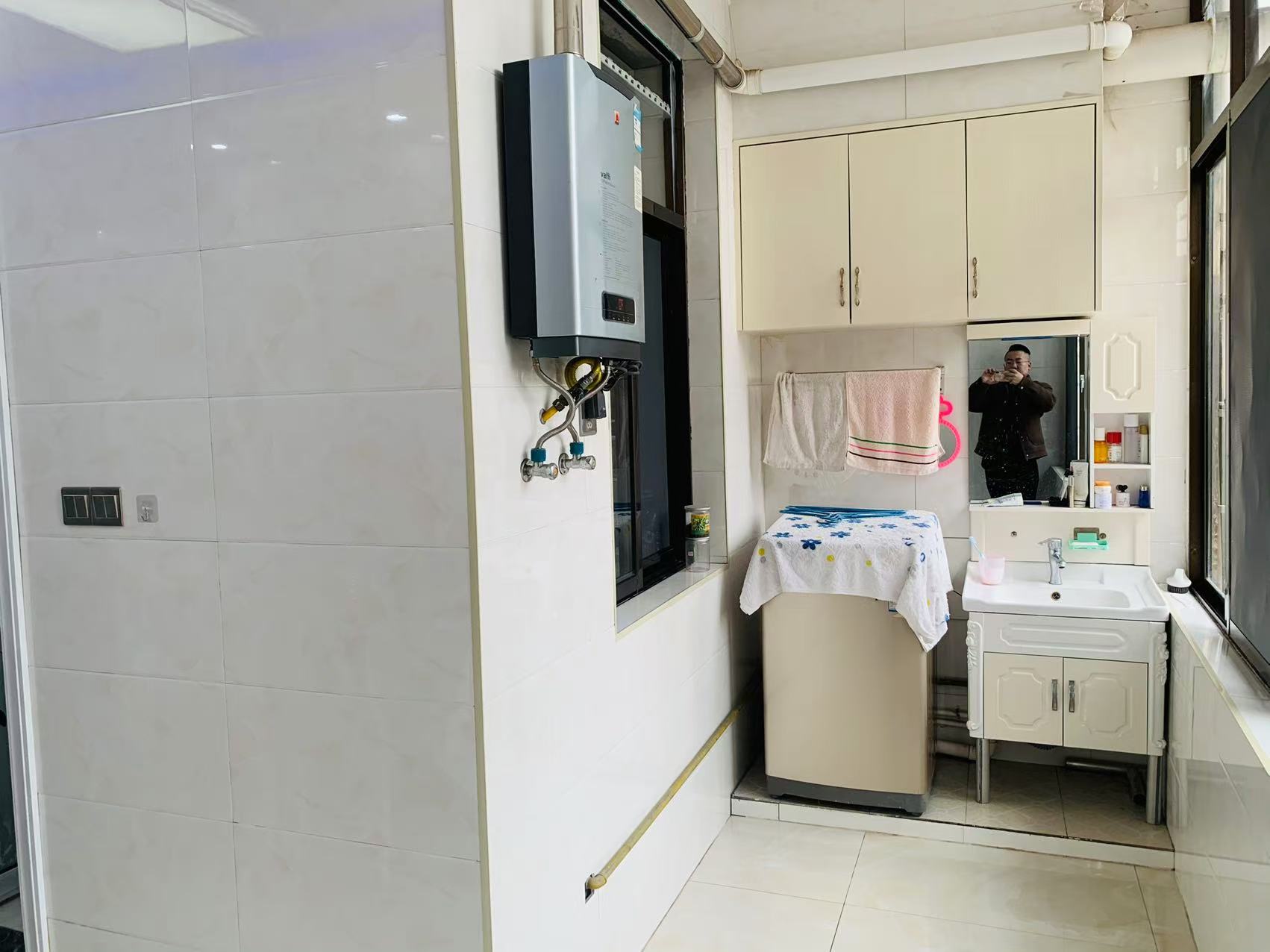 丁字街散盘 3室2厅1卫 1100.0元/月 丁字街散盘 3室2厅1卫 1100.0元/月室内图