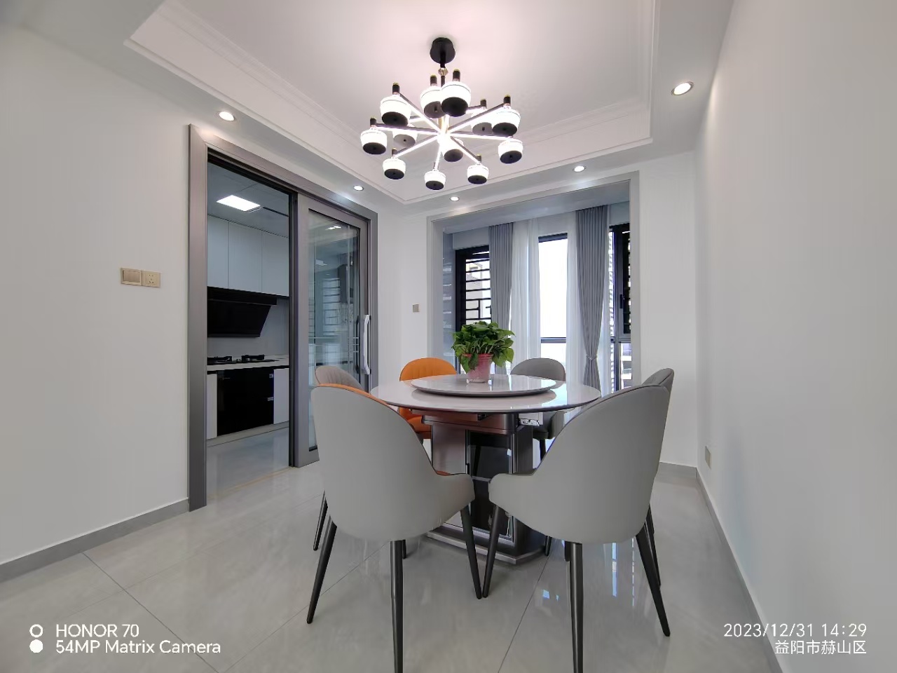 建工城城市之光 4室2厅1卫 3500.0元/月 建工城城市之光 4室2厅1卫 3500.0元/月室内图