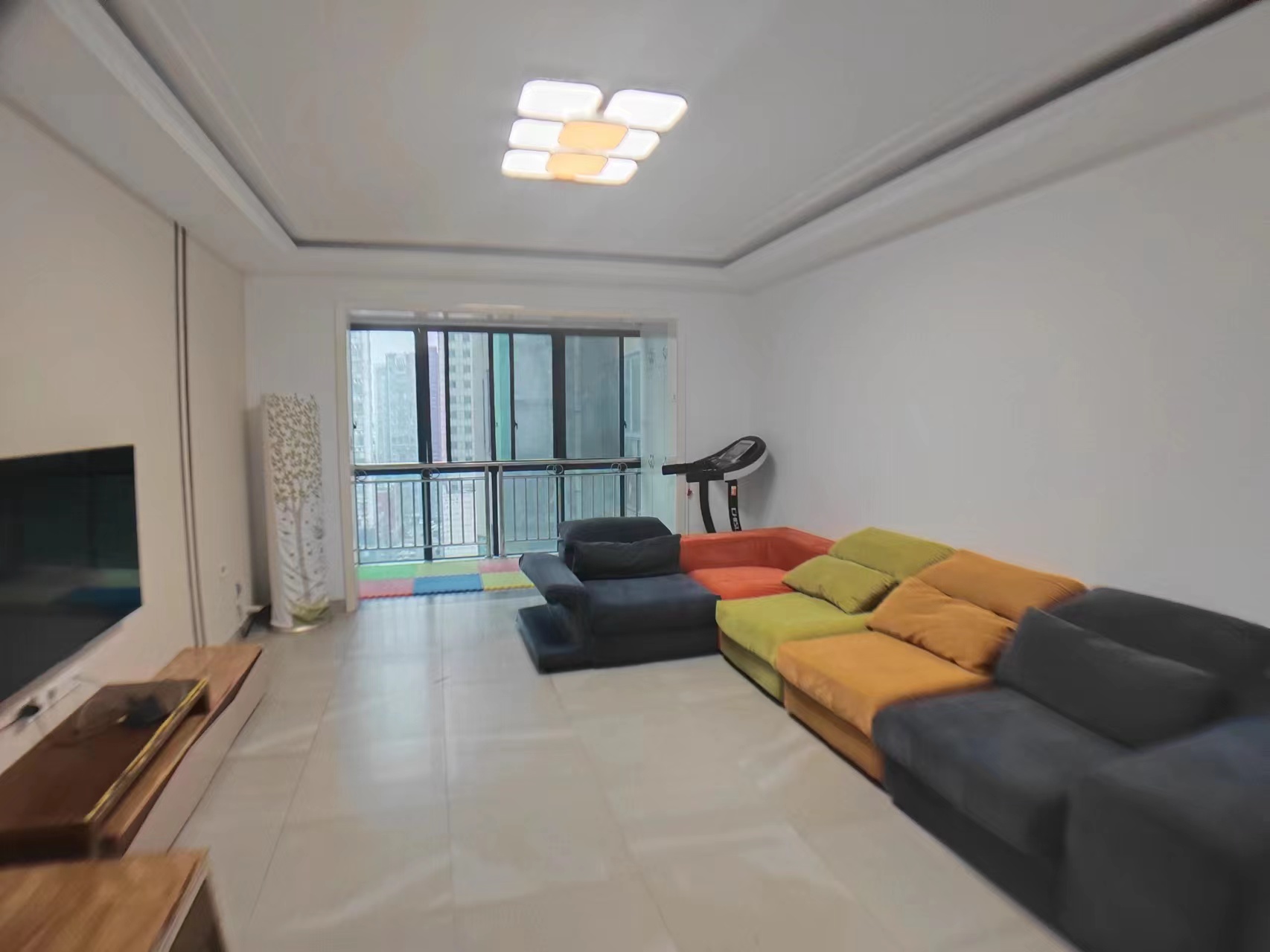 鹏利广场 3室2厅1卫 2500.0元/月 鹏利广场 3室2厅1卫 2500.0元/月室内图