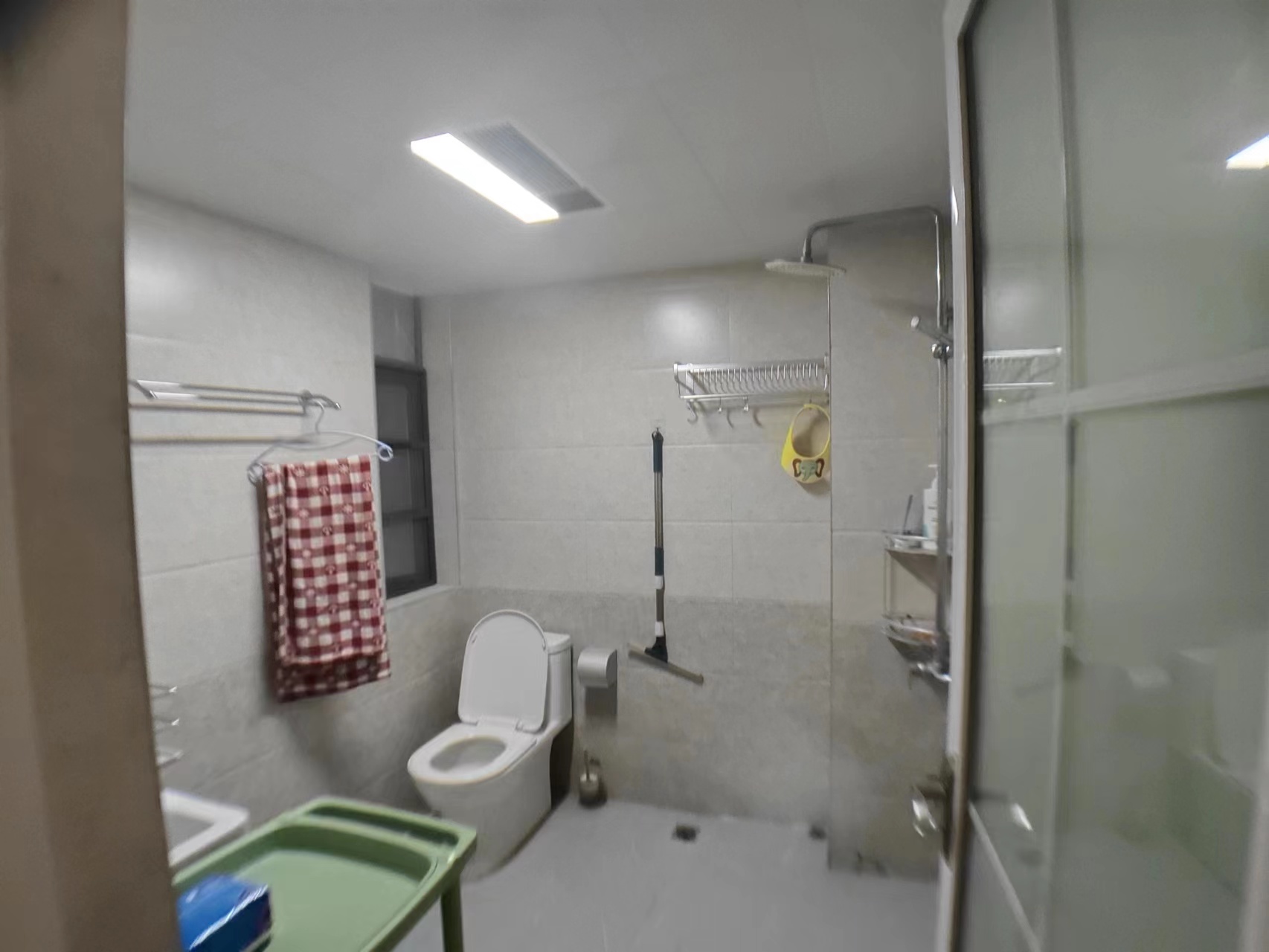 鹏利广场 3室2厅1卫 2500.0元/月 鹏利广场 3室2厅1卫 2500.0元/月室内图