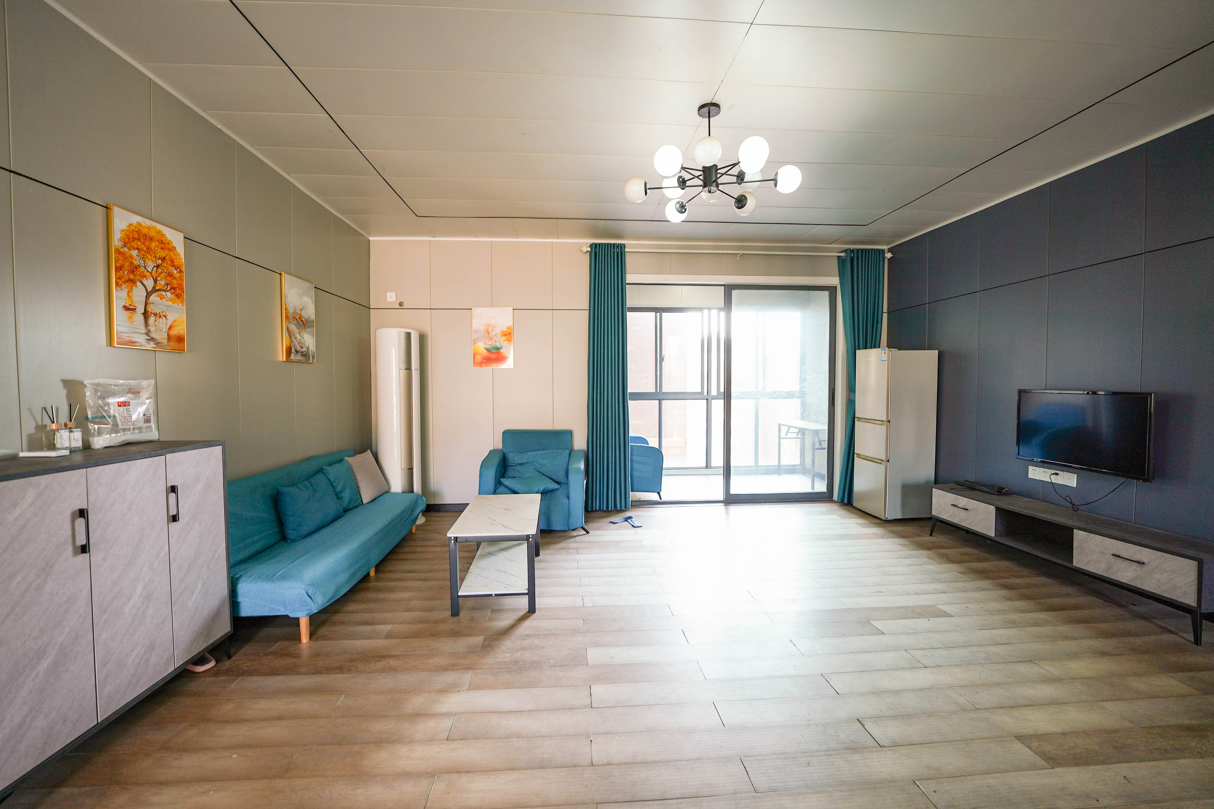 五矿格澜郡  3室2厅1卫    82.8万 五矿格澜郡  3室2厅1卫    82.8万客厅